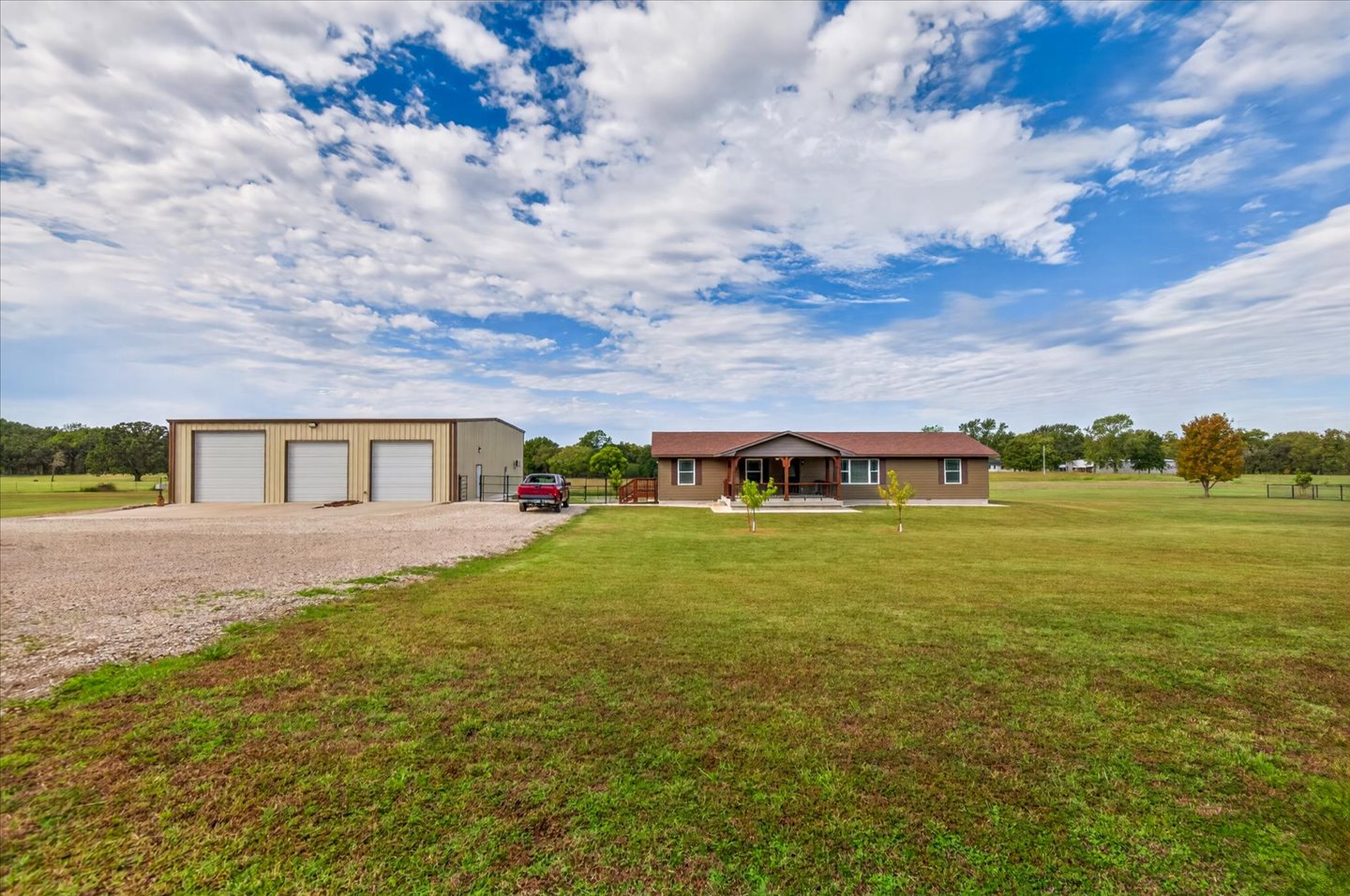 20941 N 4030 Property Photo 1