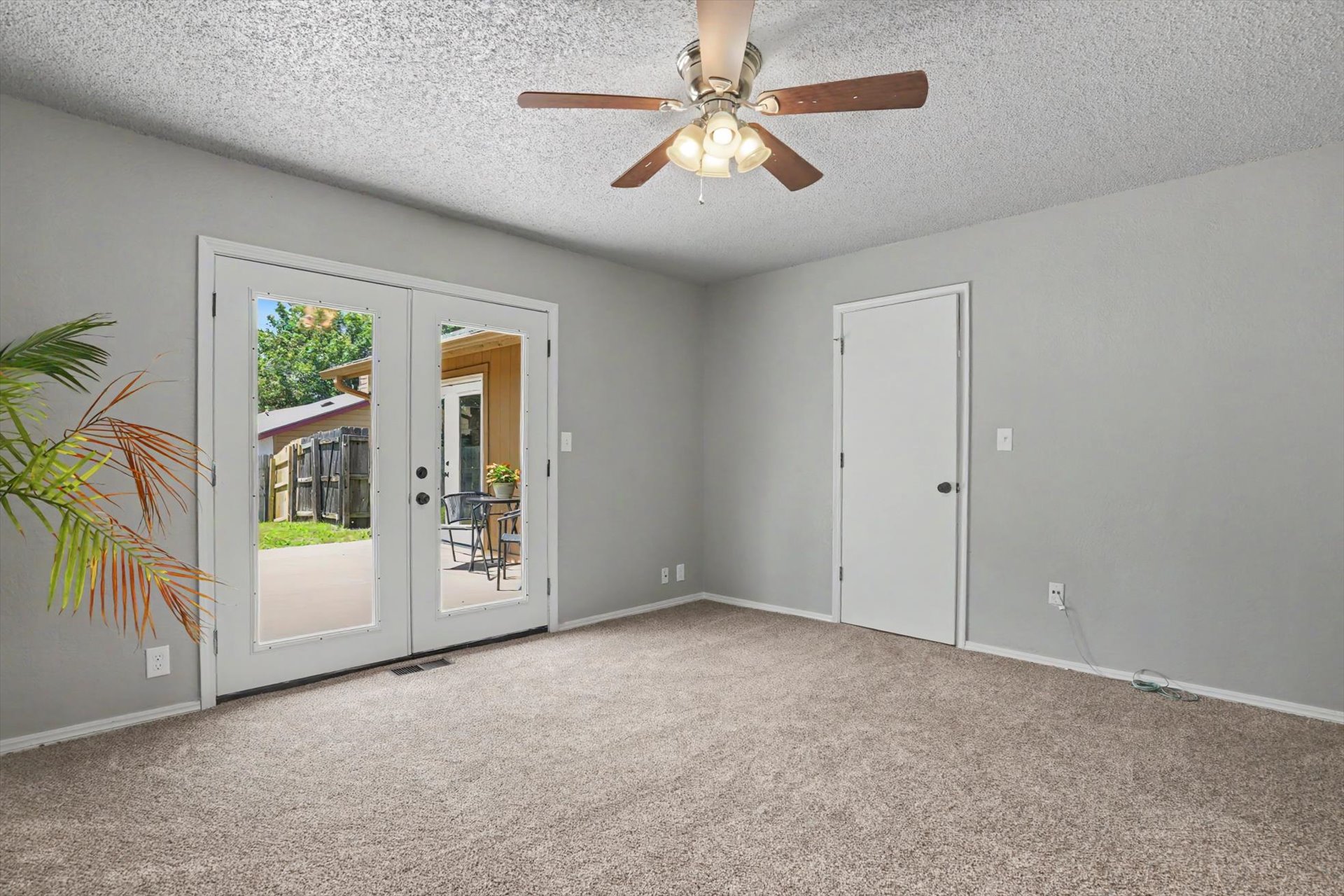 3028 W 69th Street Property Photo 14