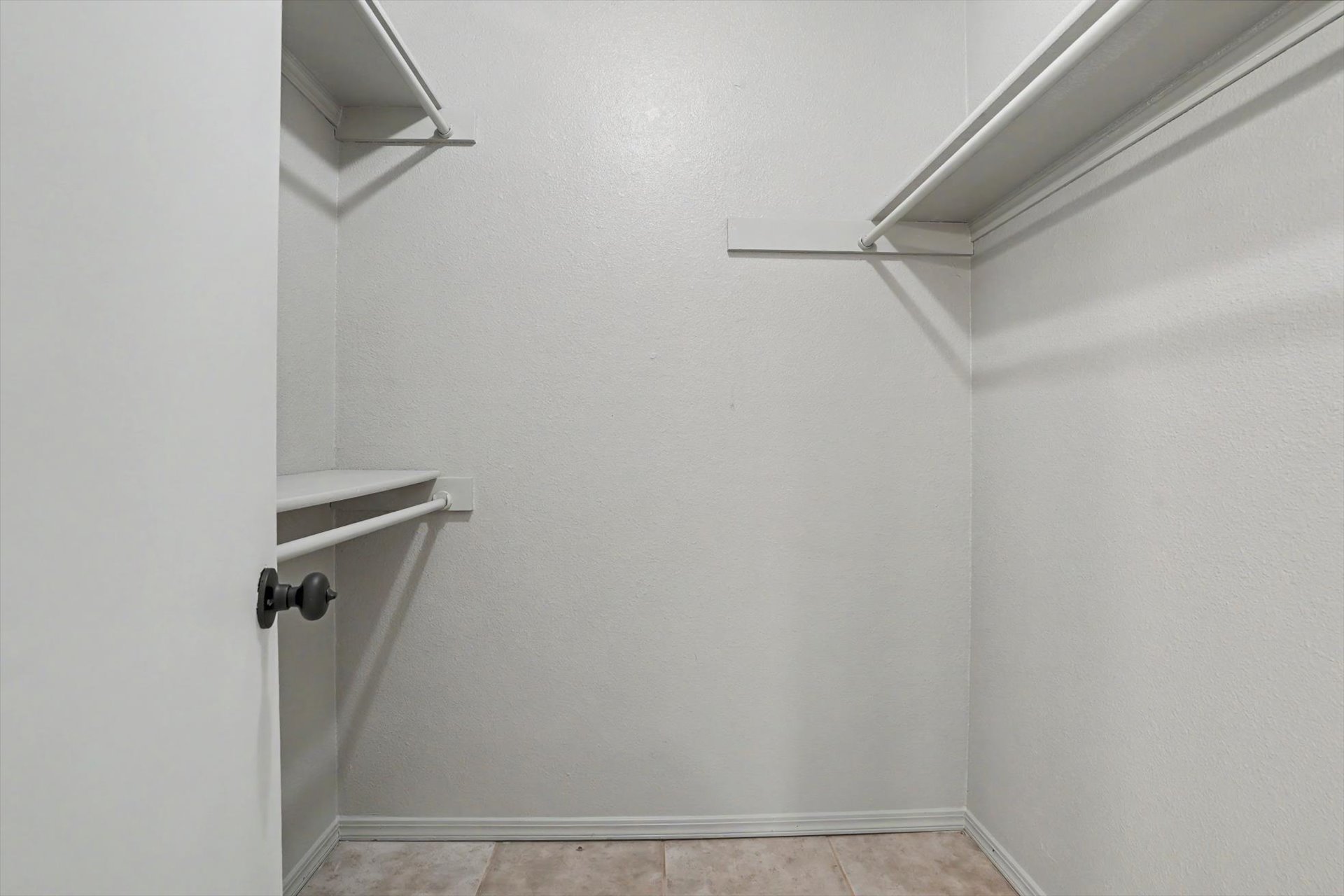 3028 W 69th Street Property Photo 19