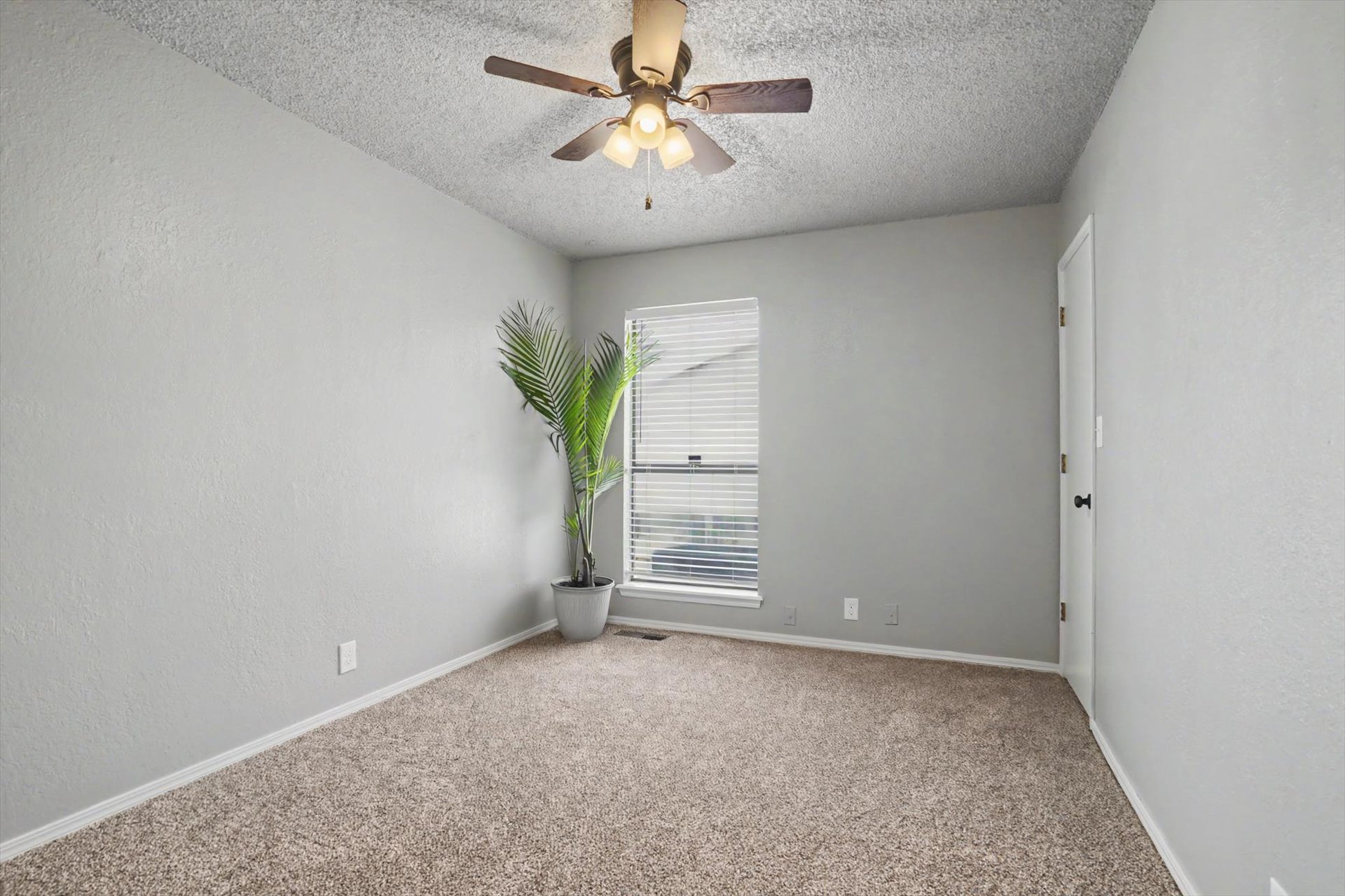 3028 W 69th Street Property Photo 20