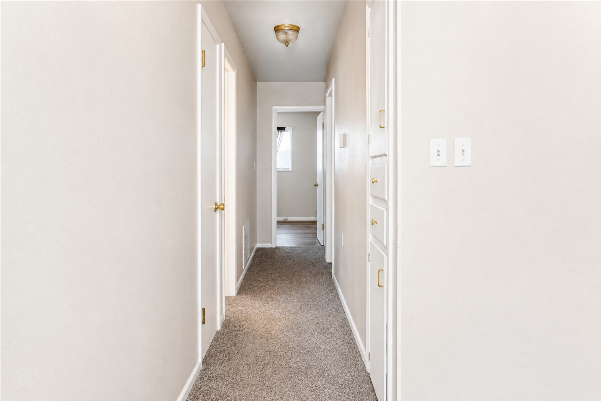 225 Ruth Street Property Photo 7