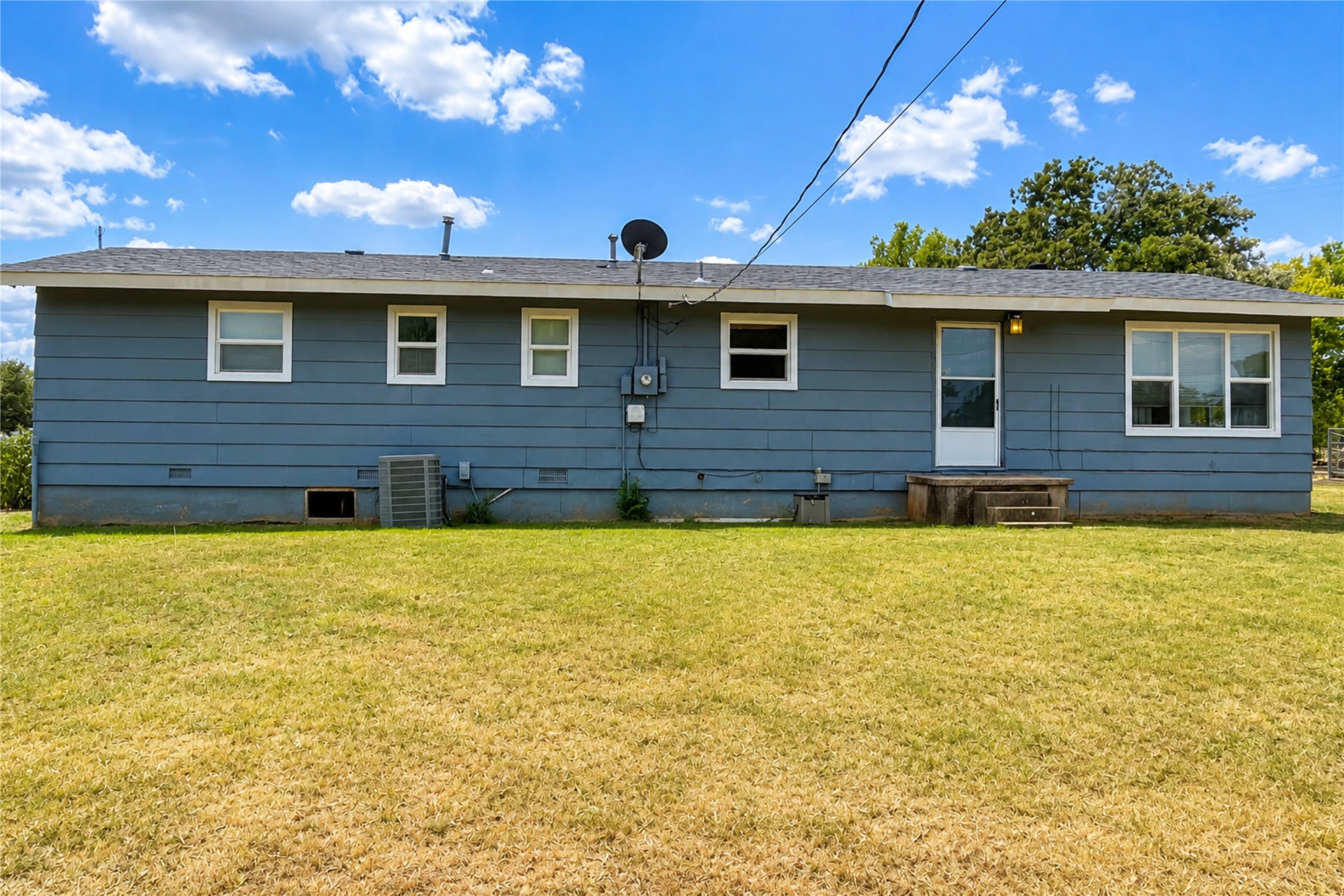 225 Ruth Street Property Photo 14