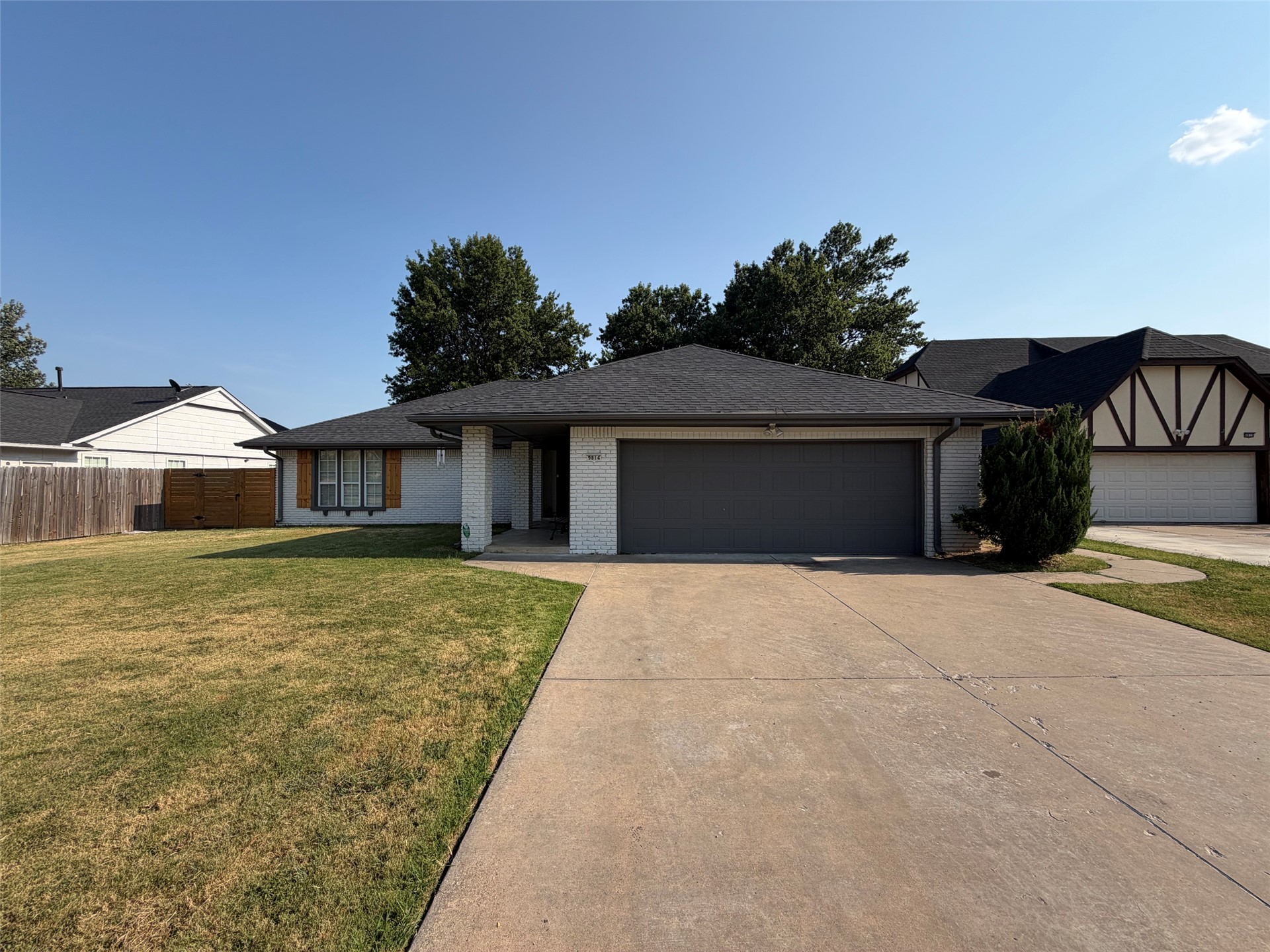 9814 E 37th Court Property Photo 1