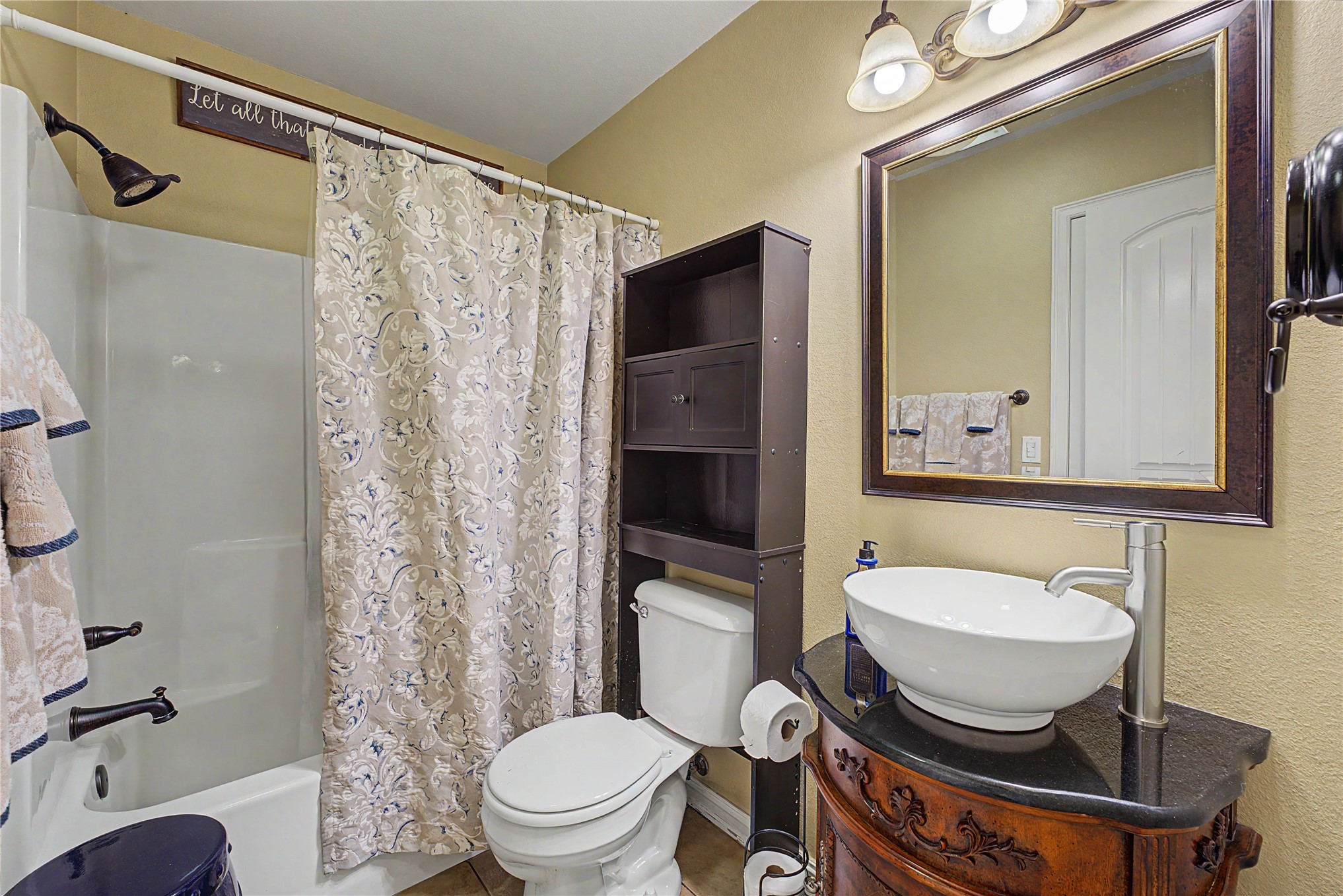 729 W 38th Street Property Photo 23