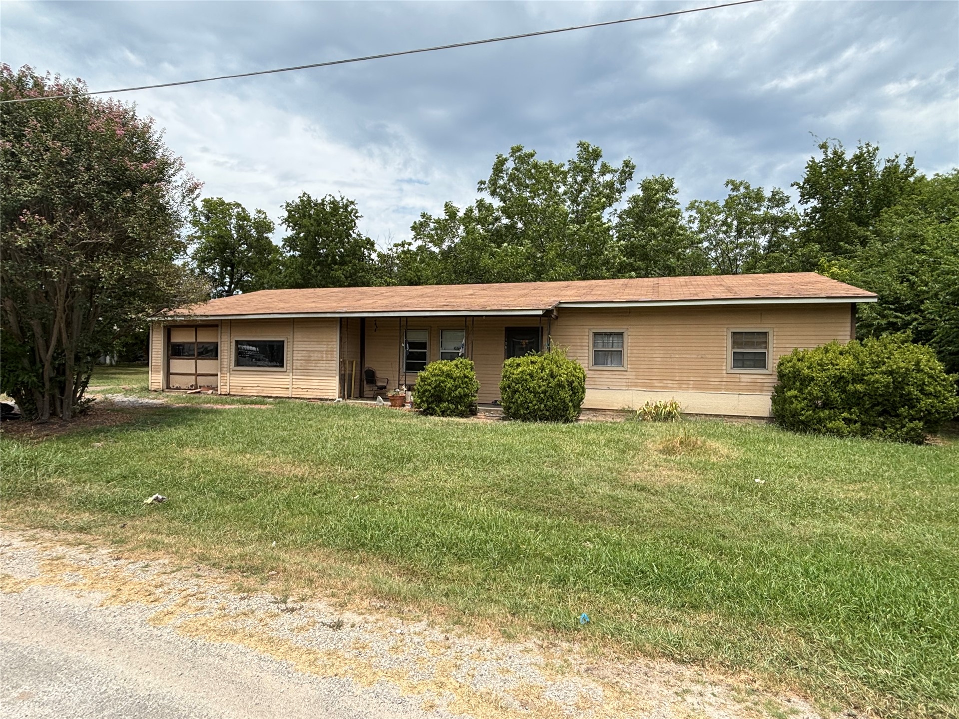 106 Russell Road Property Photo 1