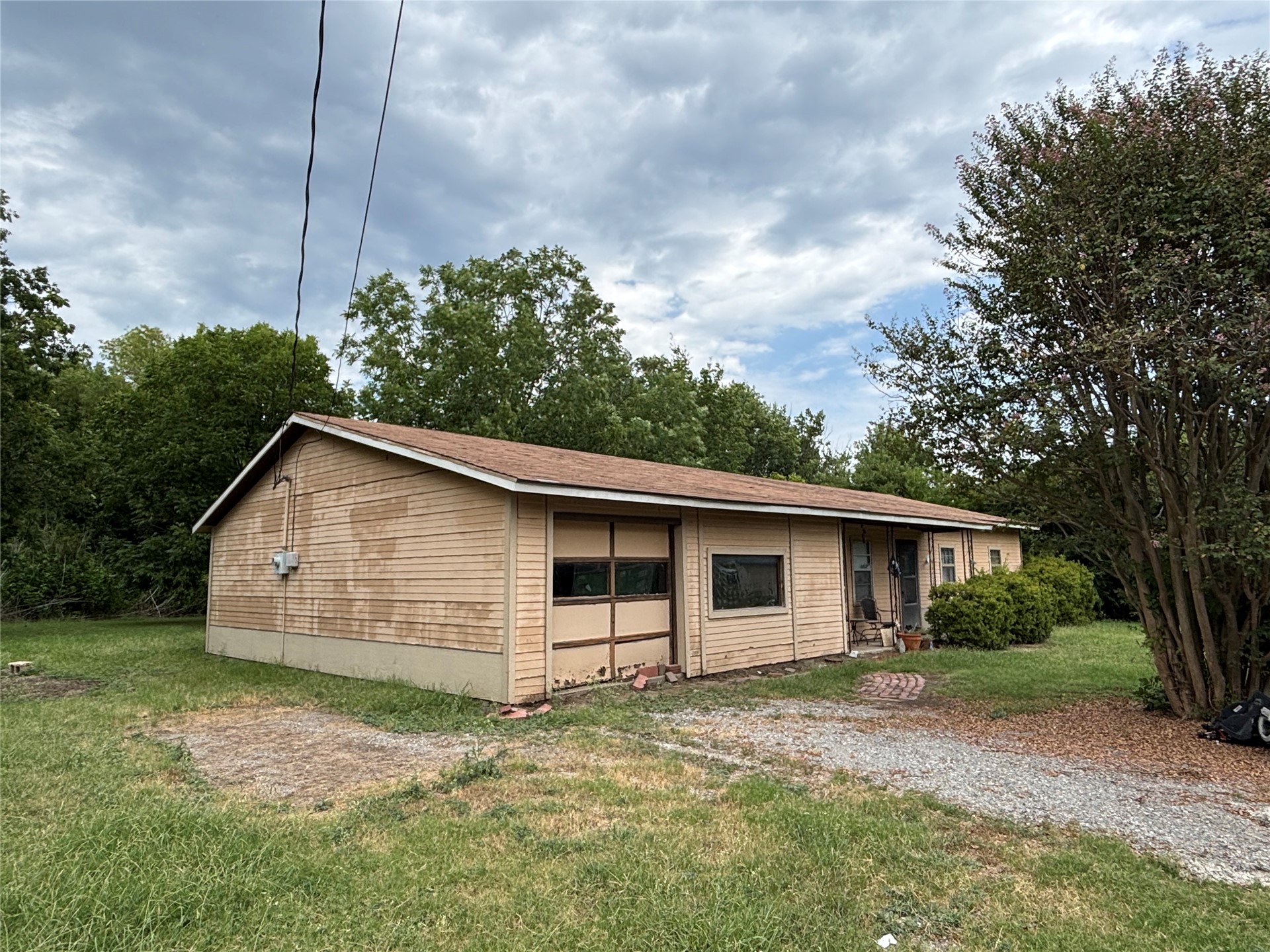 106 Russell Road Property Photo 6