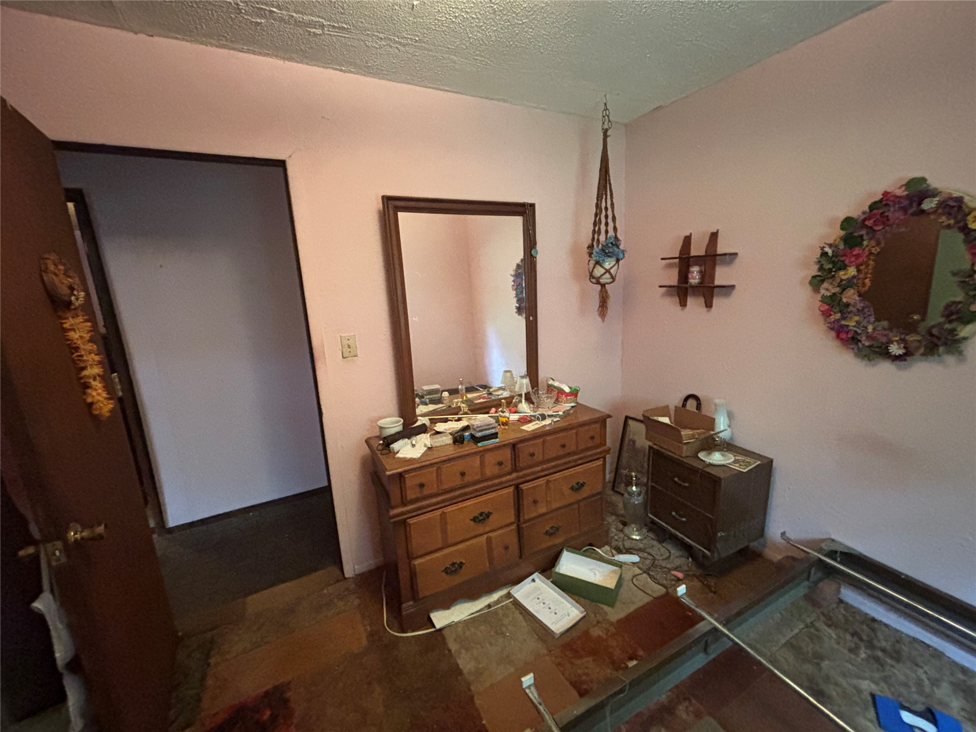 106 Russell Road Property Photo 12