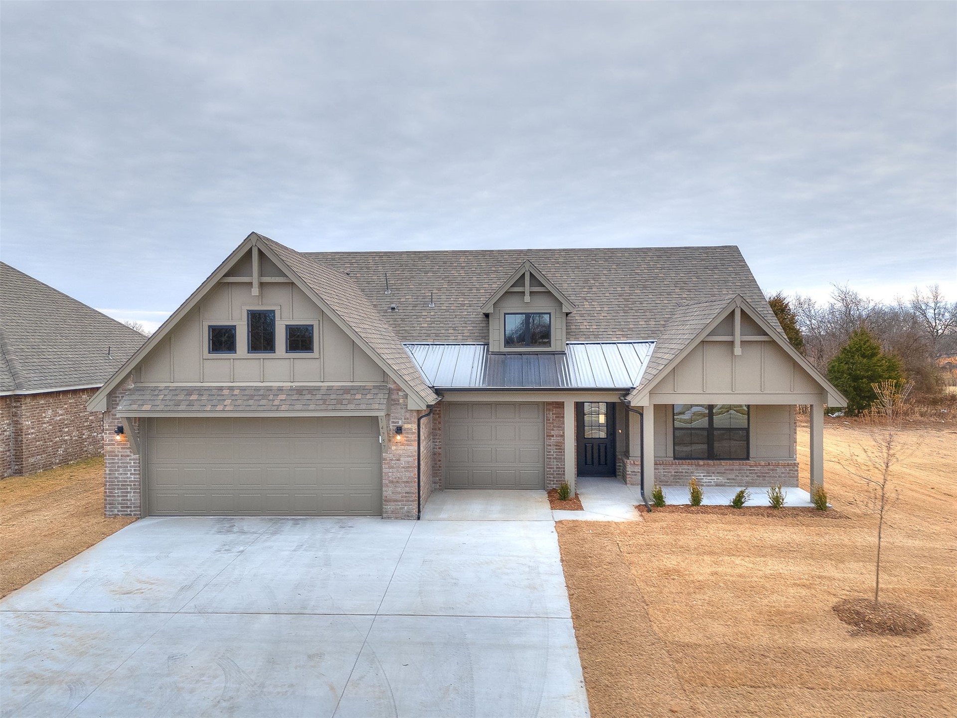 14757 S College Place Property Photo 1