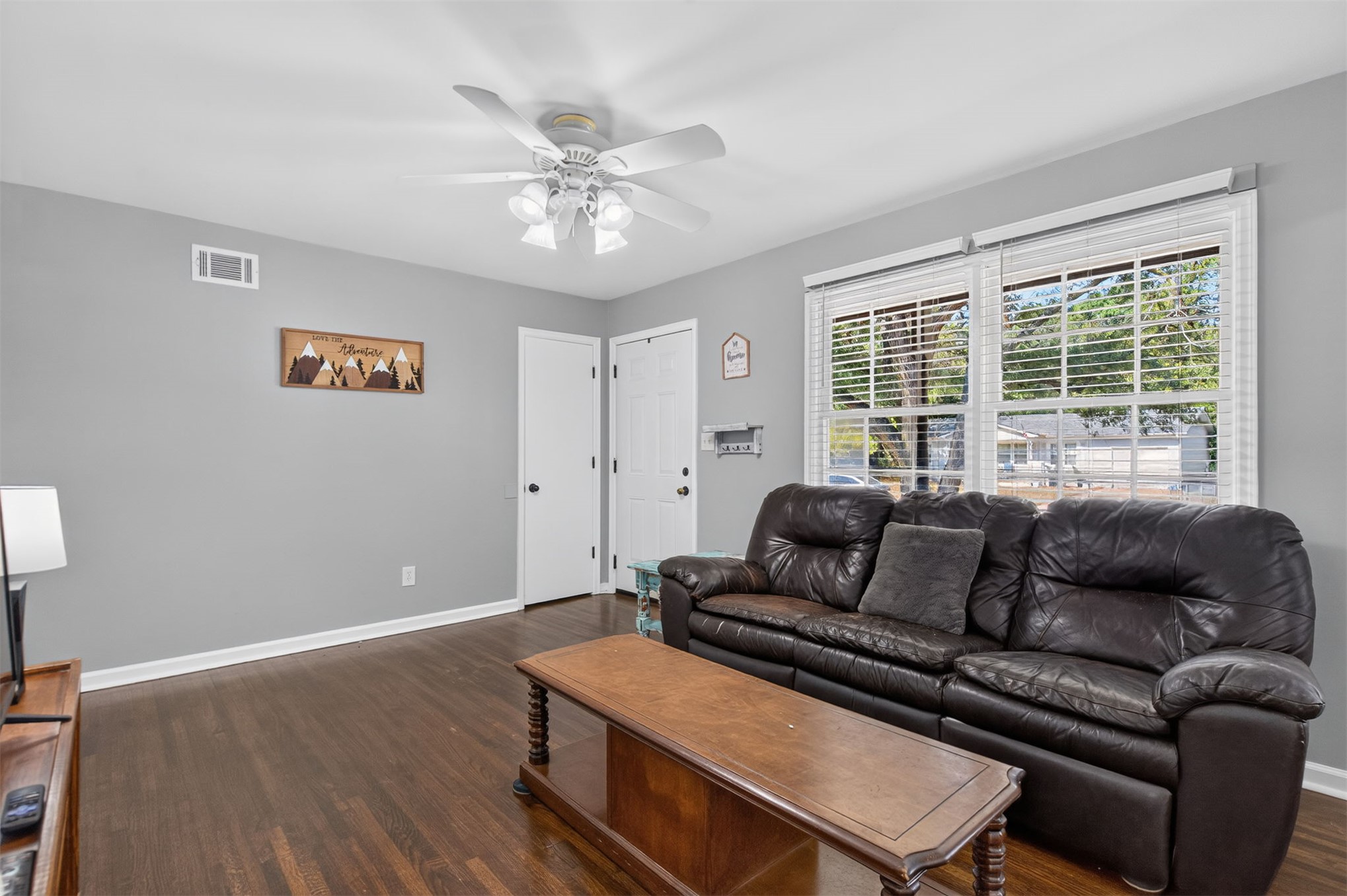3407 S Walnut Creek Drive Property Photo 5