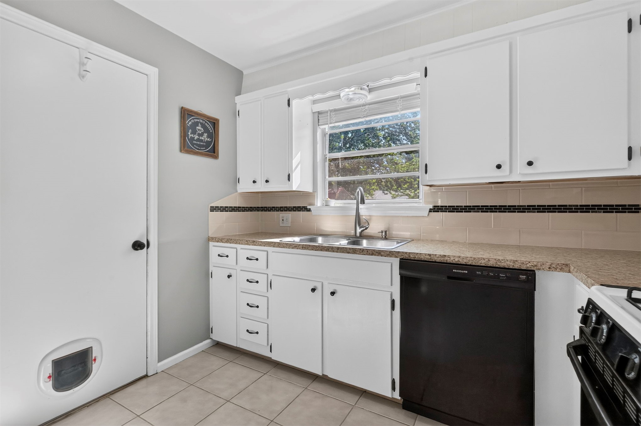 3407 S Walnut Creek Drive Property Photo 13