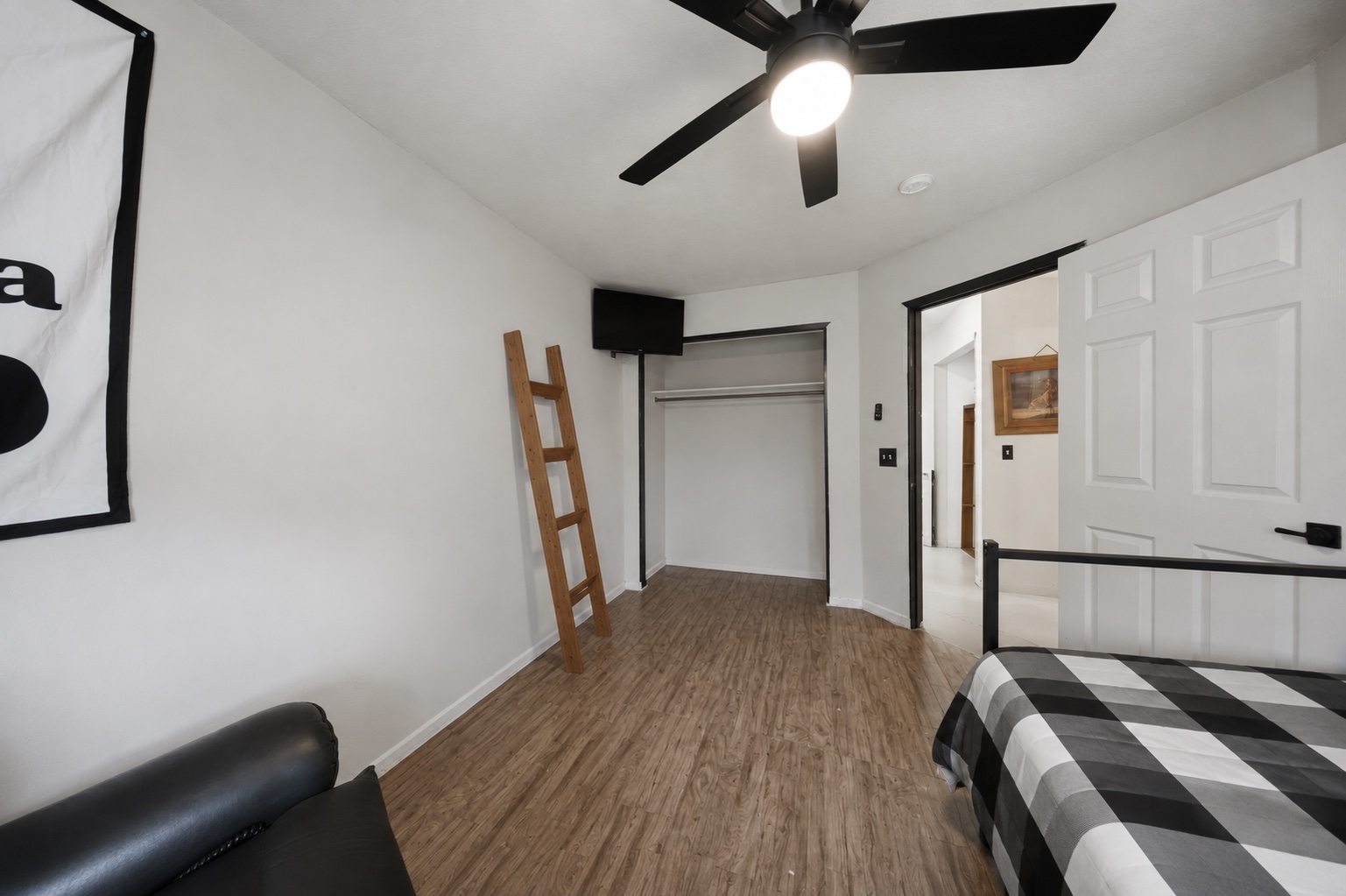 319 Mockingbird Property Photo 11