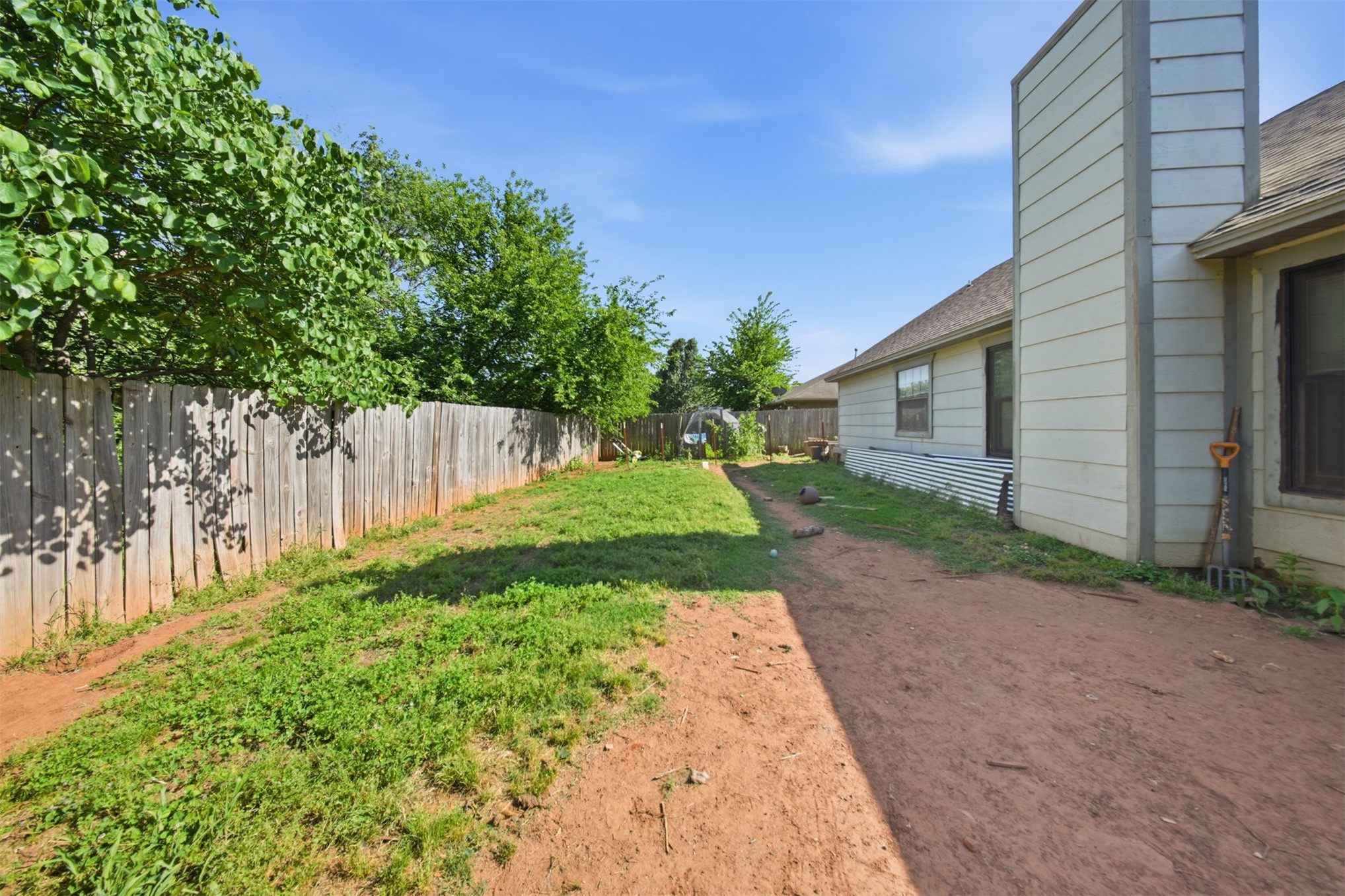 319 Mockingbird Property Photo 16