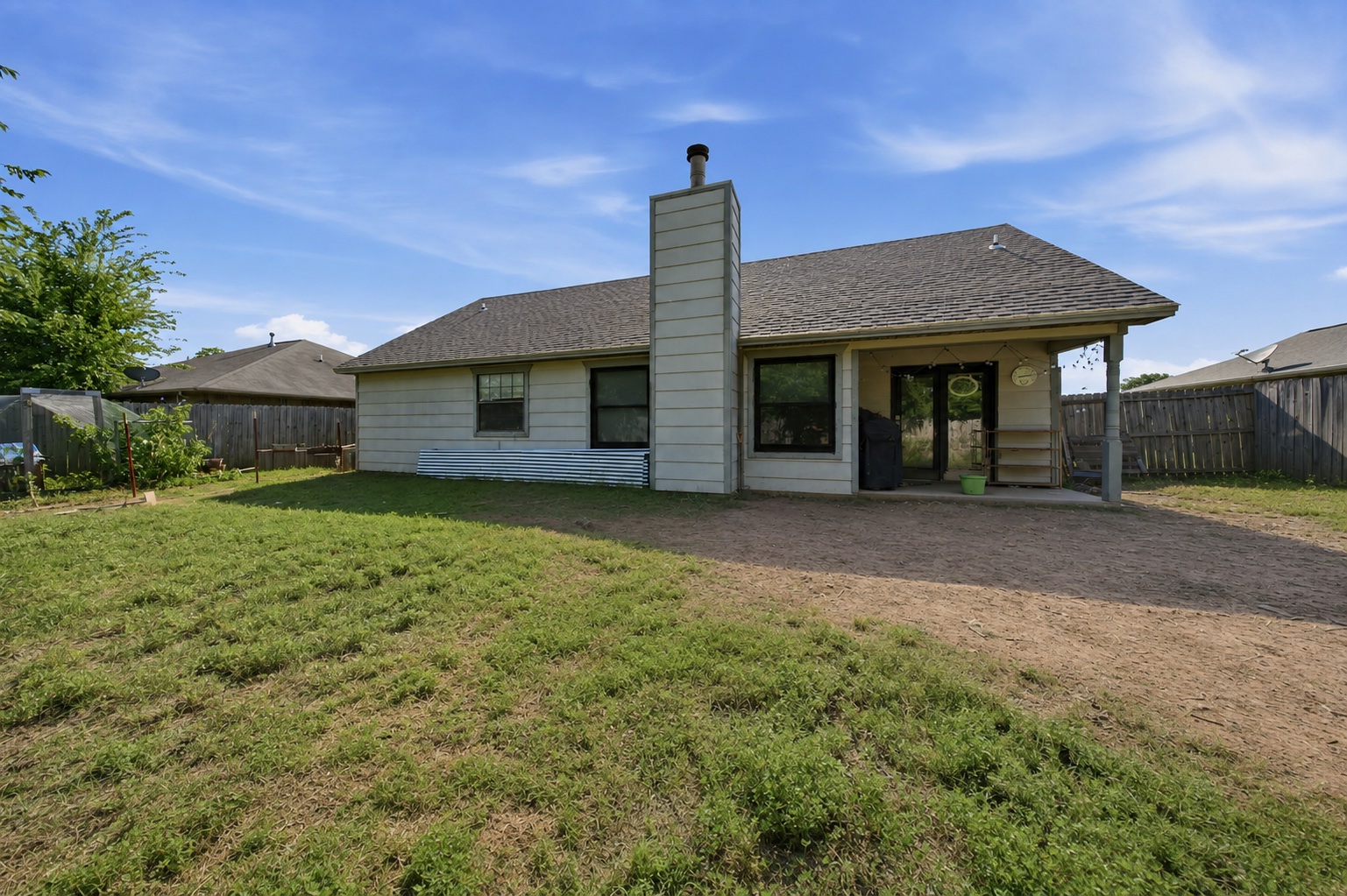 319 Mockingbird Property Photo 17