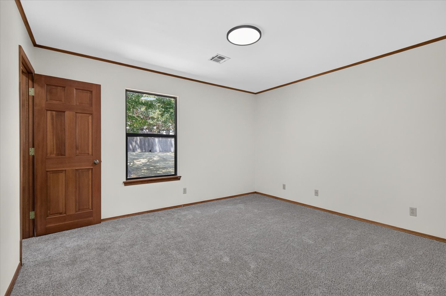 6240 S Richmond Avenue Property Photo 33