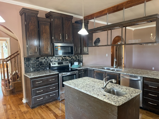 3075 Sawmill Road Property Photo 7
