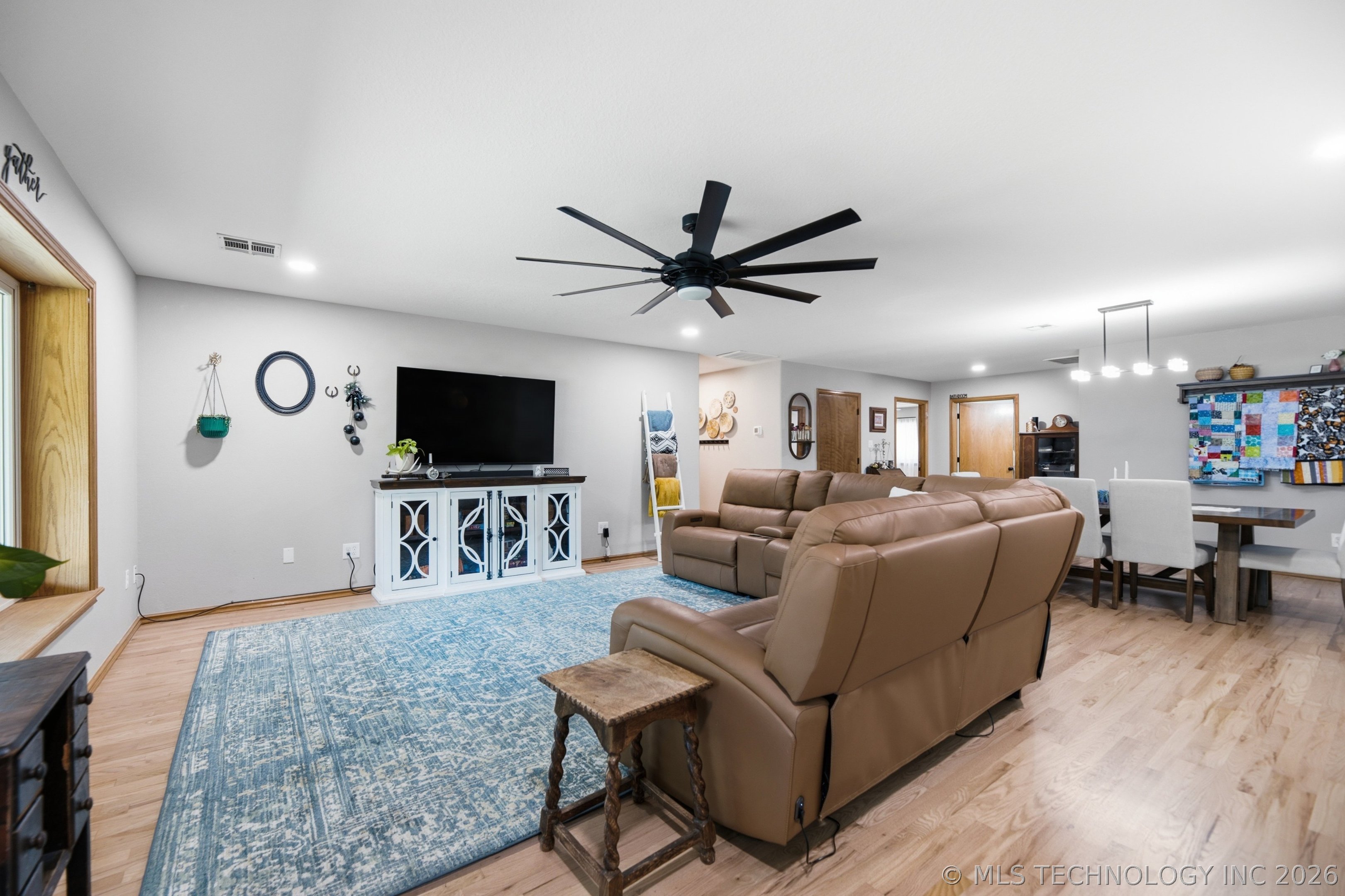 17156 S 4102 Road Property Photo 5
