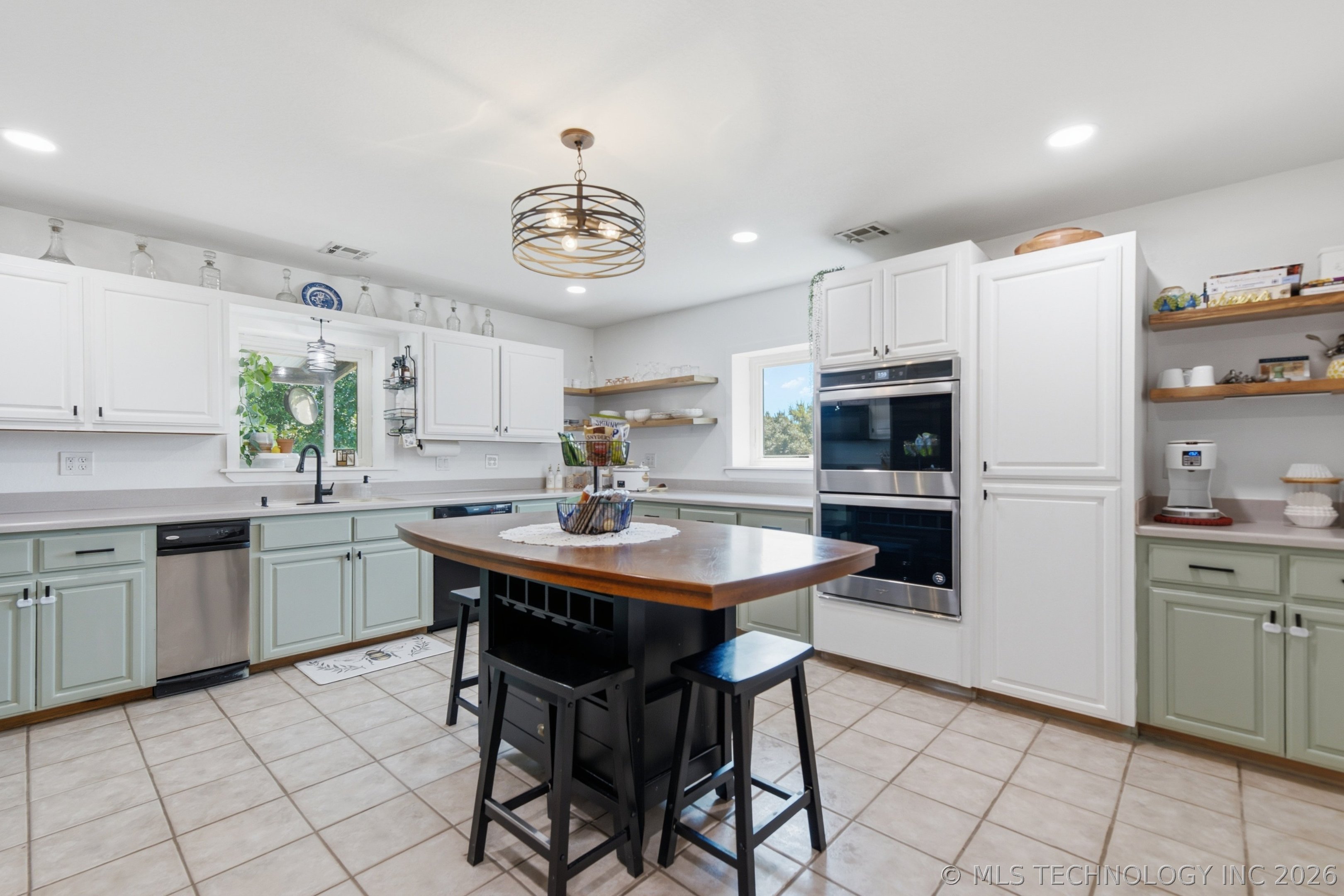 17156 S 4102 Road Property Photo 6