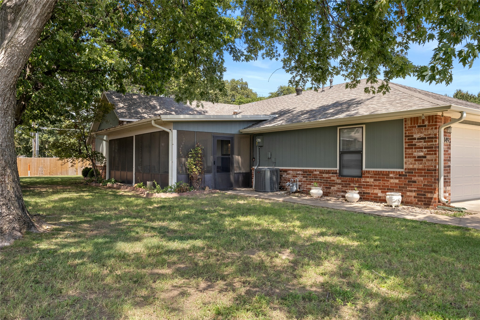 114679 S 4172 Circle 149 Property Photo 4