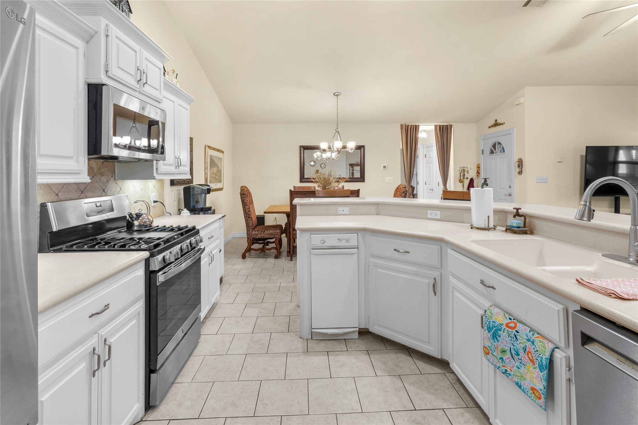 114679 S 4172 Circle 149 Property Photo 12