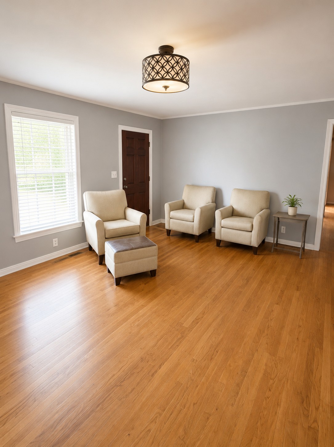 201 S Willis Street Property Photo 6