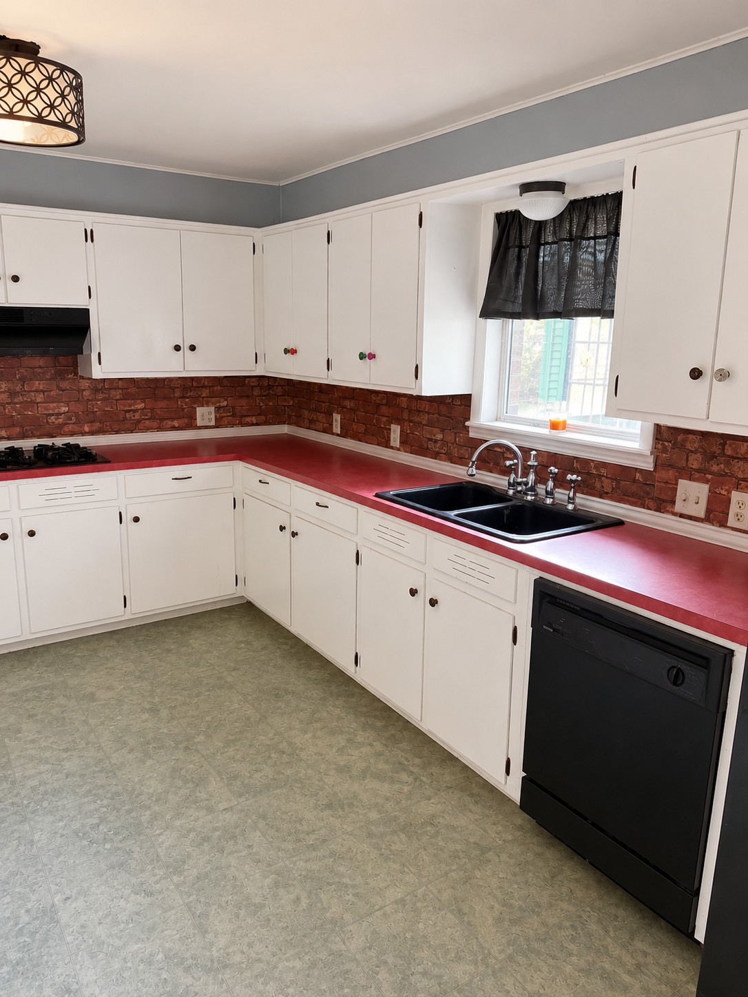 201 S Willis Street Property Photo 7