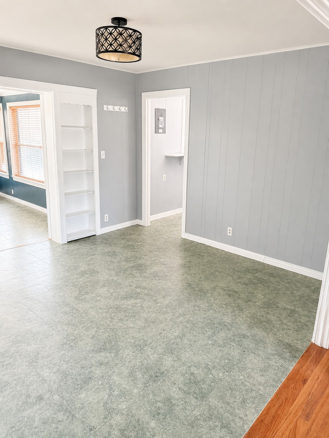 201 S Willis Street Property Photo 10