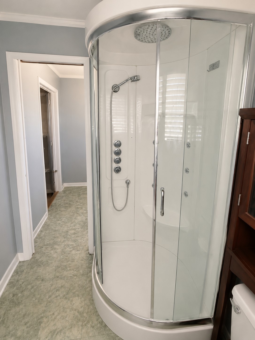 201 S Willis Street Property Photo 12