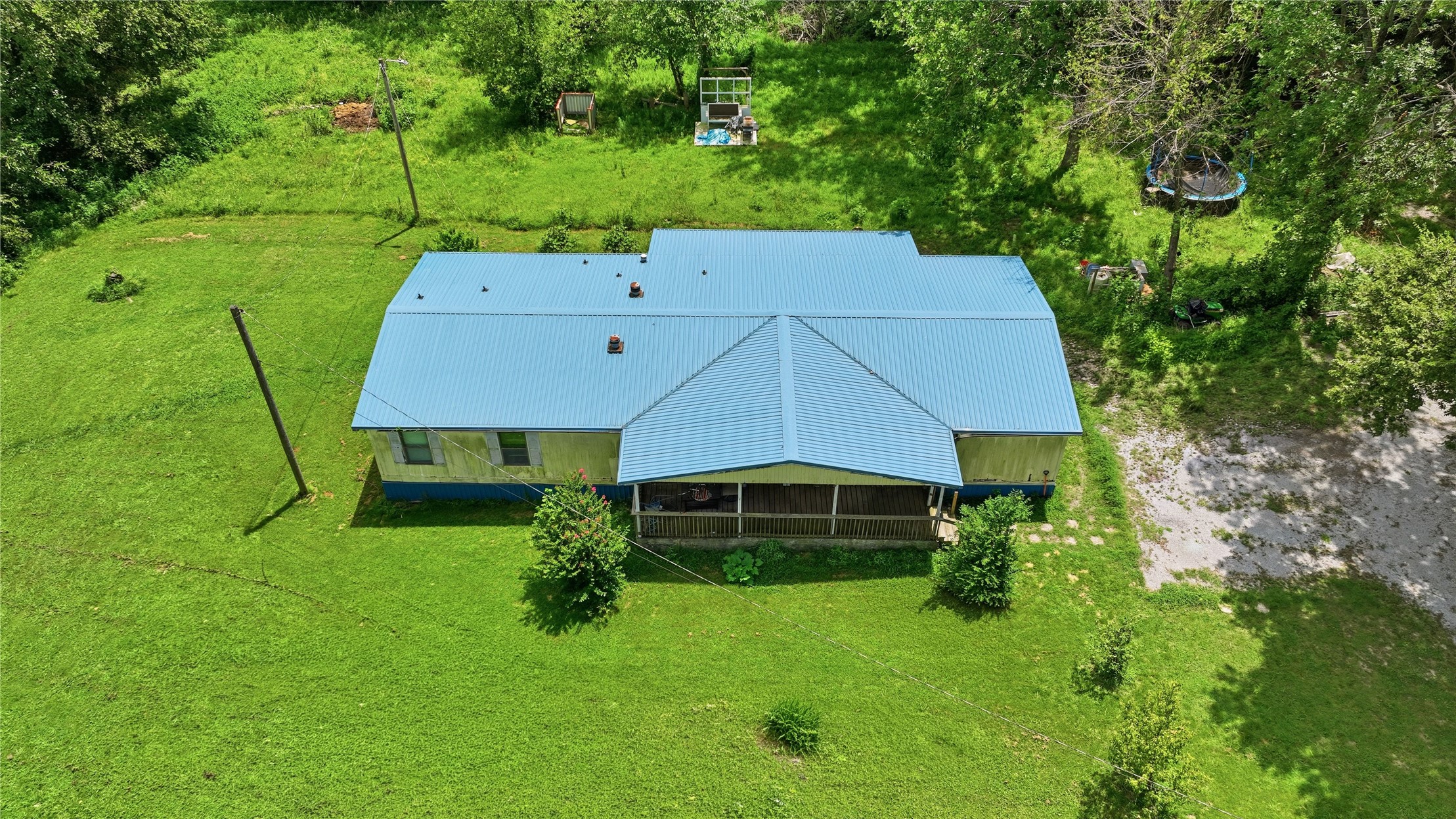 16874 E 570 Road N Property Photo 1