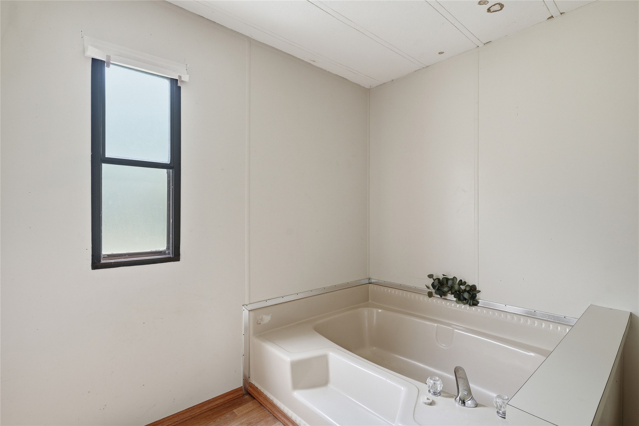 16874 E 570 Road N Property Photo 13