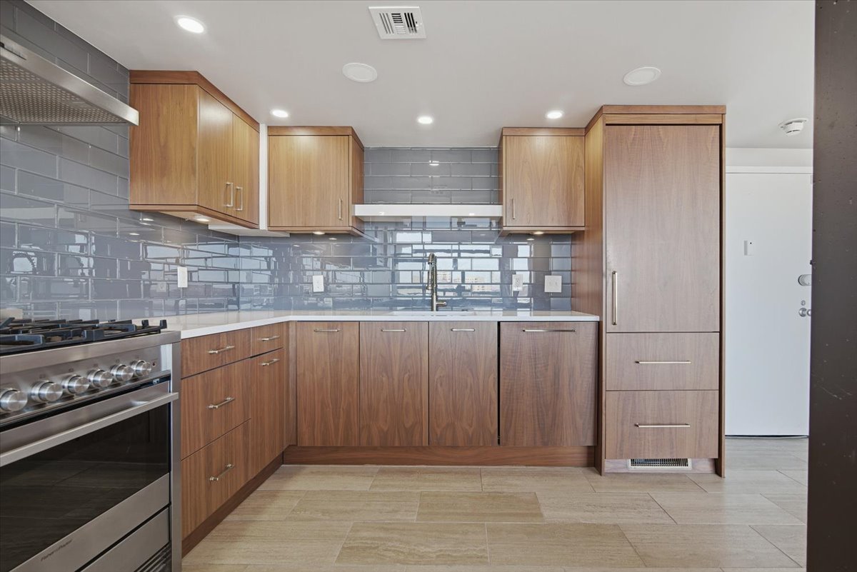 450 W 7th Street 1801-1802 Property Photo 5