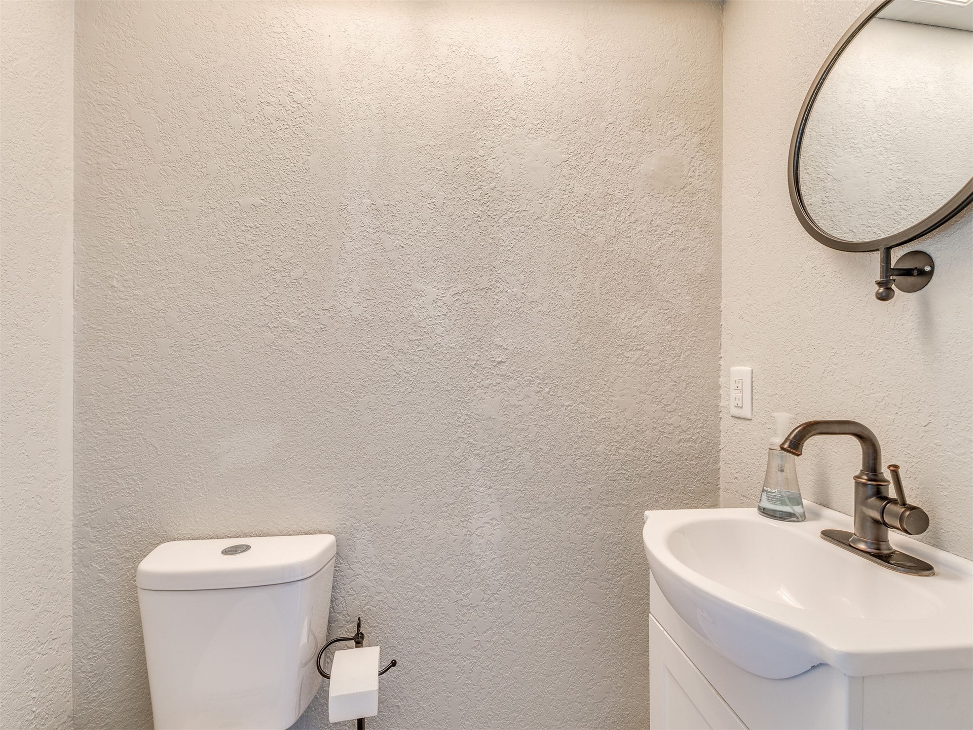 3213 W 69th Court Property Photo 46