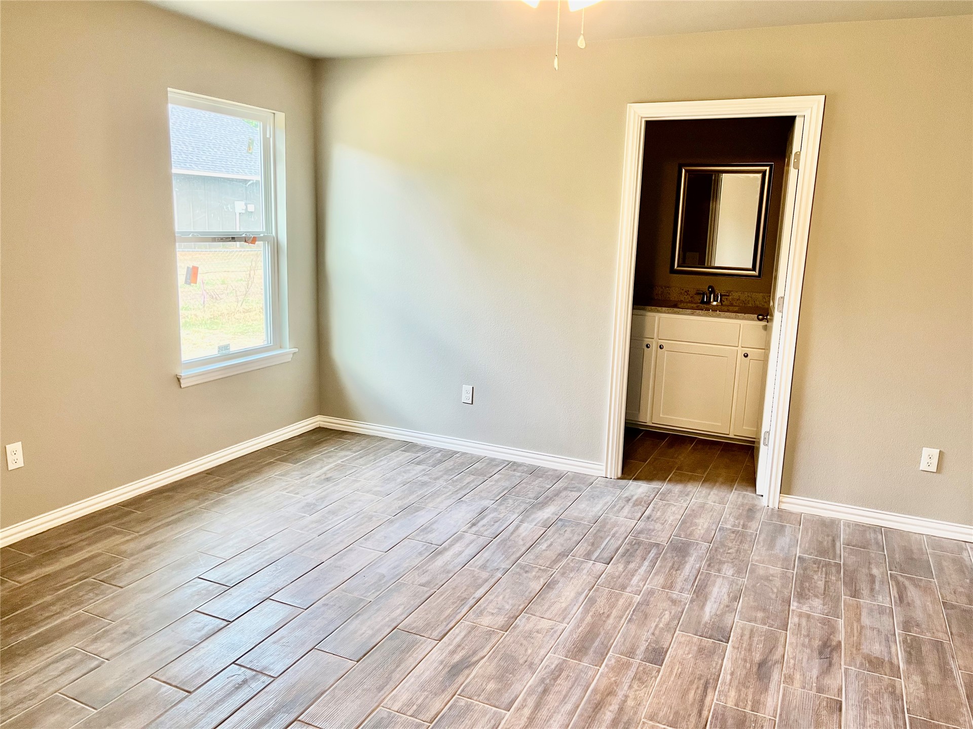504 S 14th Avenue Property Photo 10