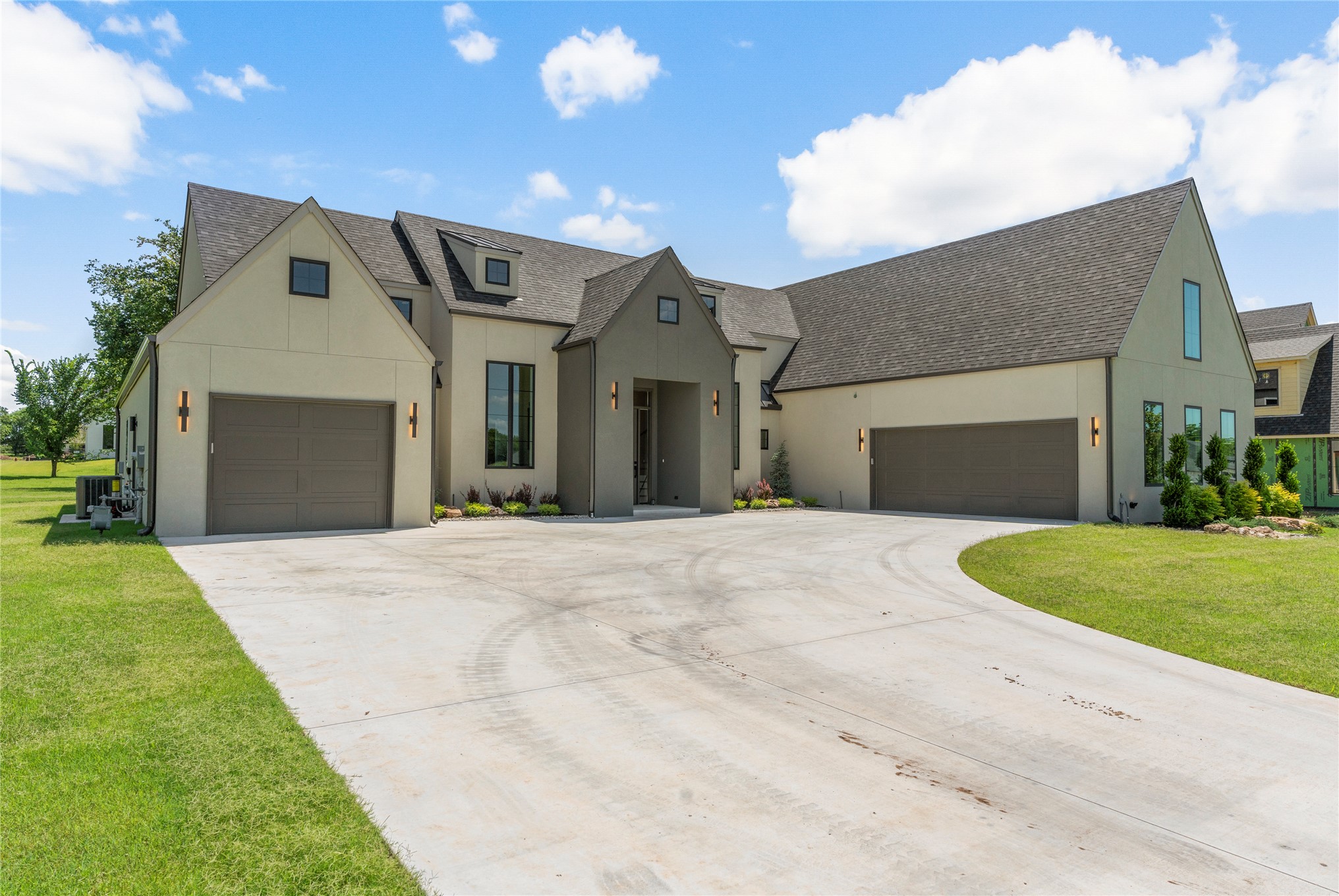 17822 E Patriot Drive Property Photo 4