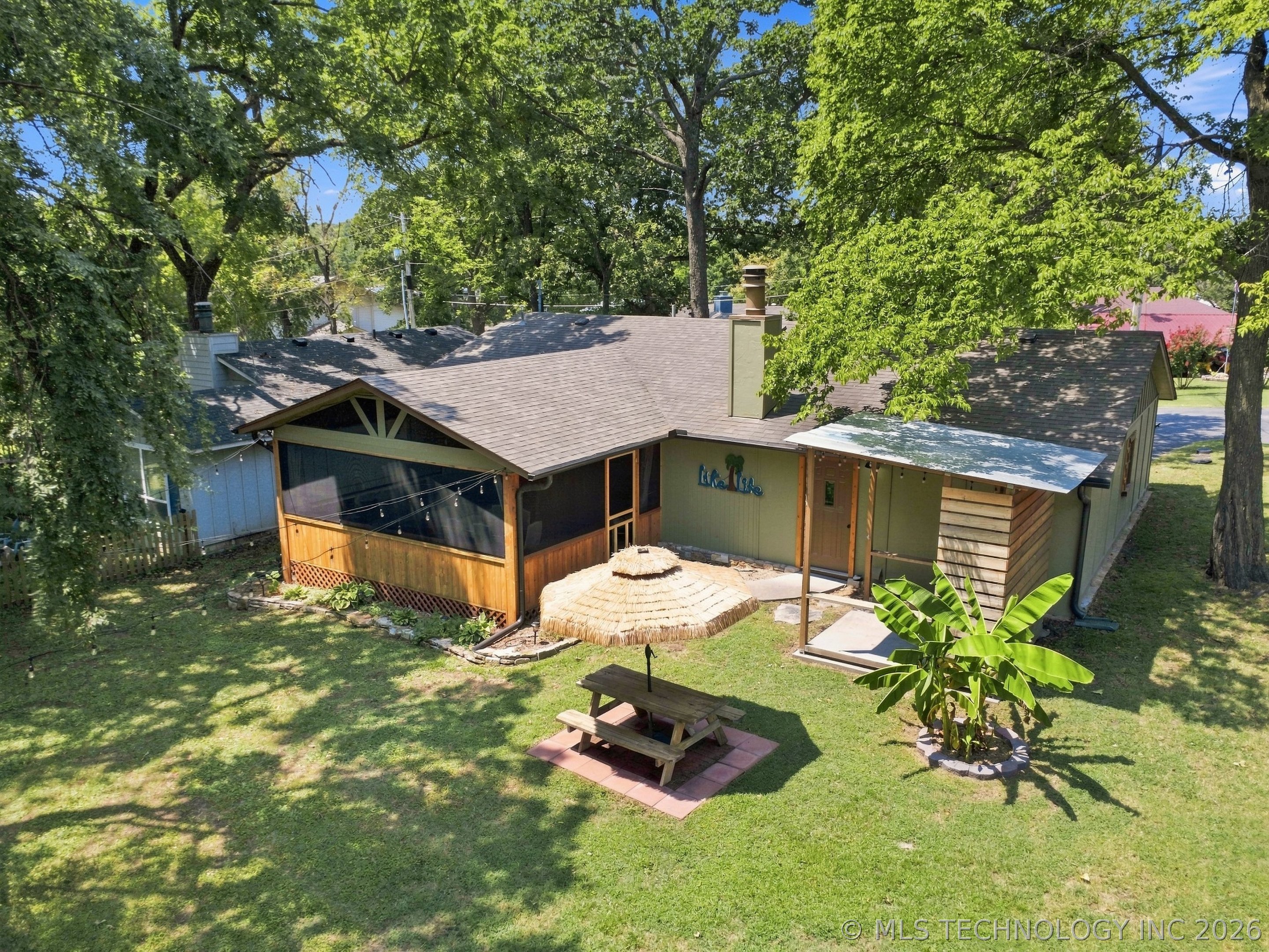 35700 Grand Point Property Photo 3