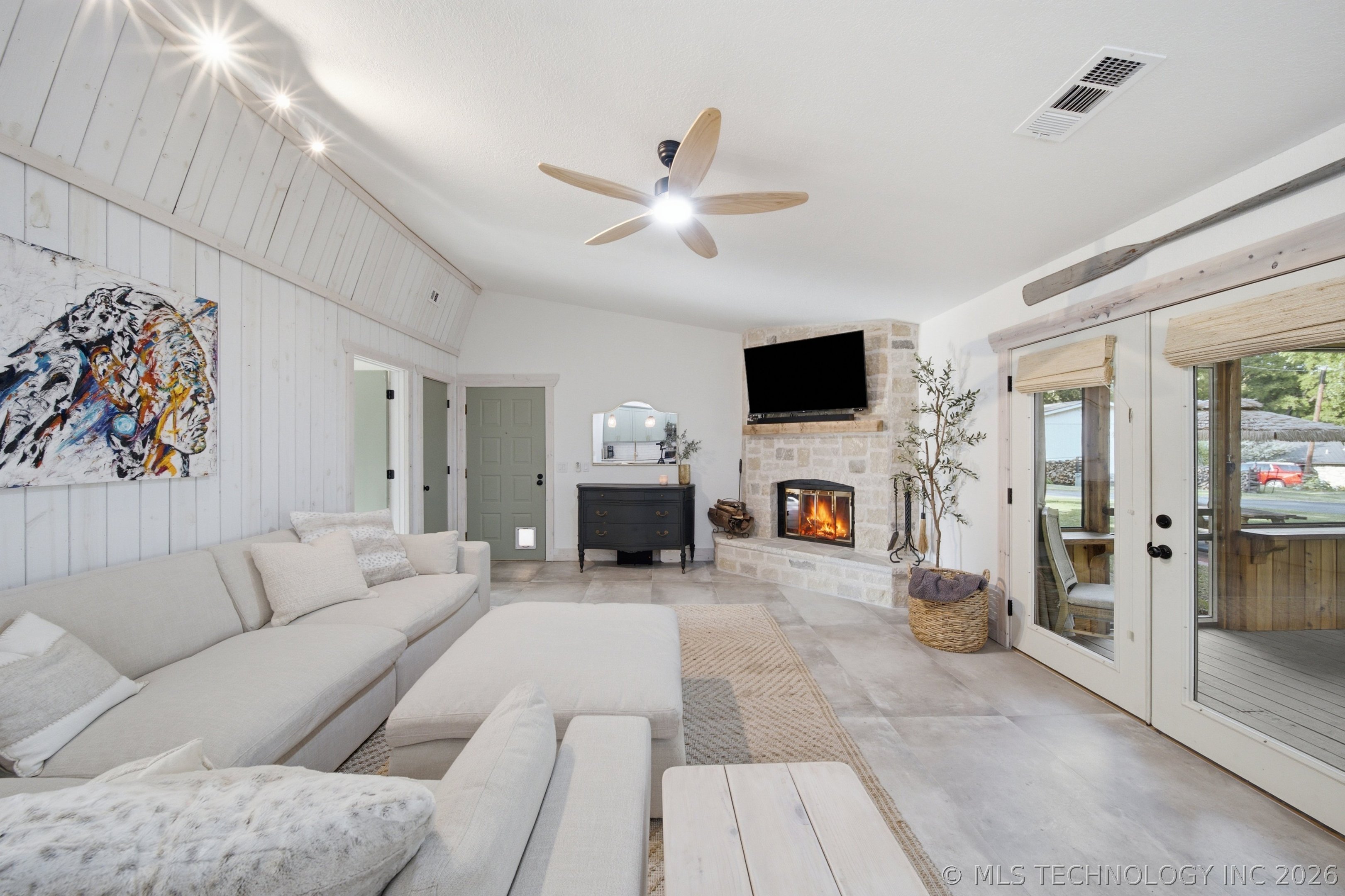 35700 Grand Point Property Photo 9