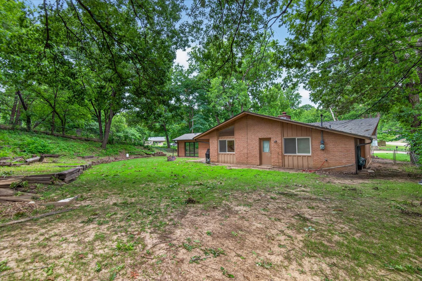 1312 Brookside Parkway Property Photo 5