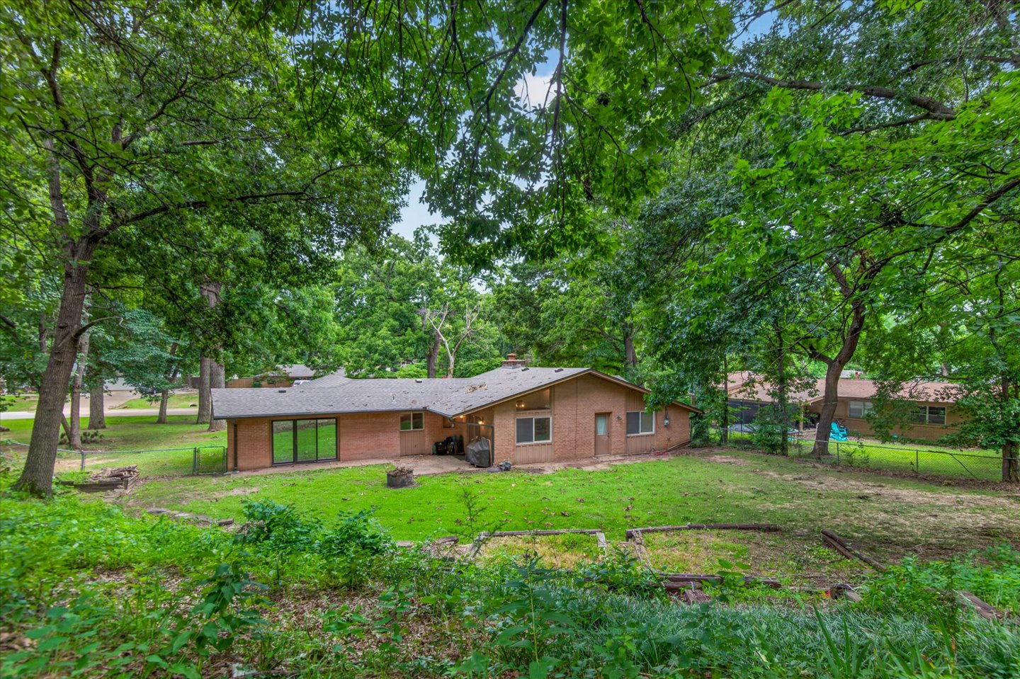 1312 Brookside Parkway Property Photo 32