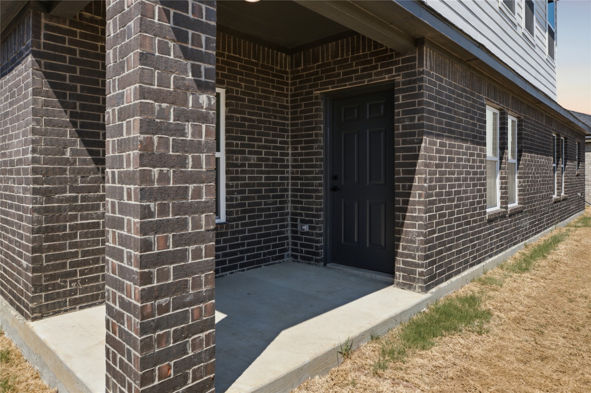 1912 Topaz Road Property Photo 6