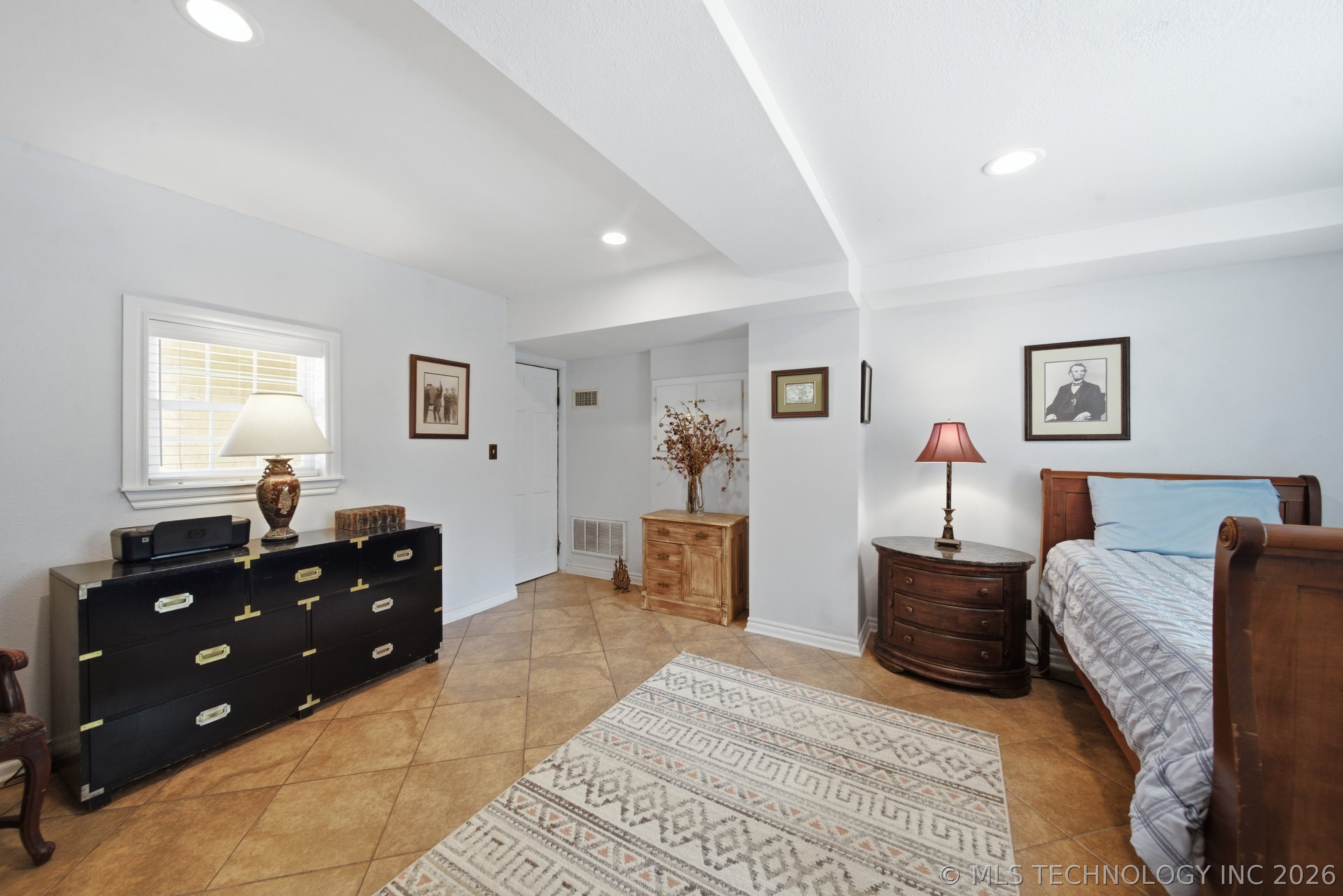 116 E 26th Street Property Photo 37