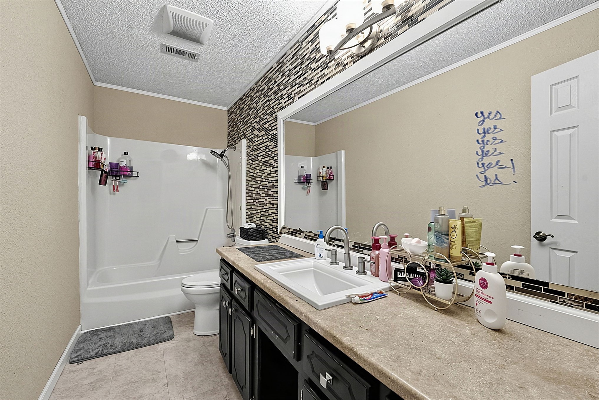 104 N Wortman Place Property Photo 18