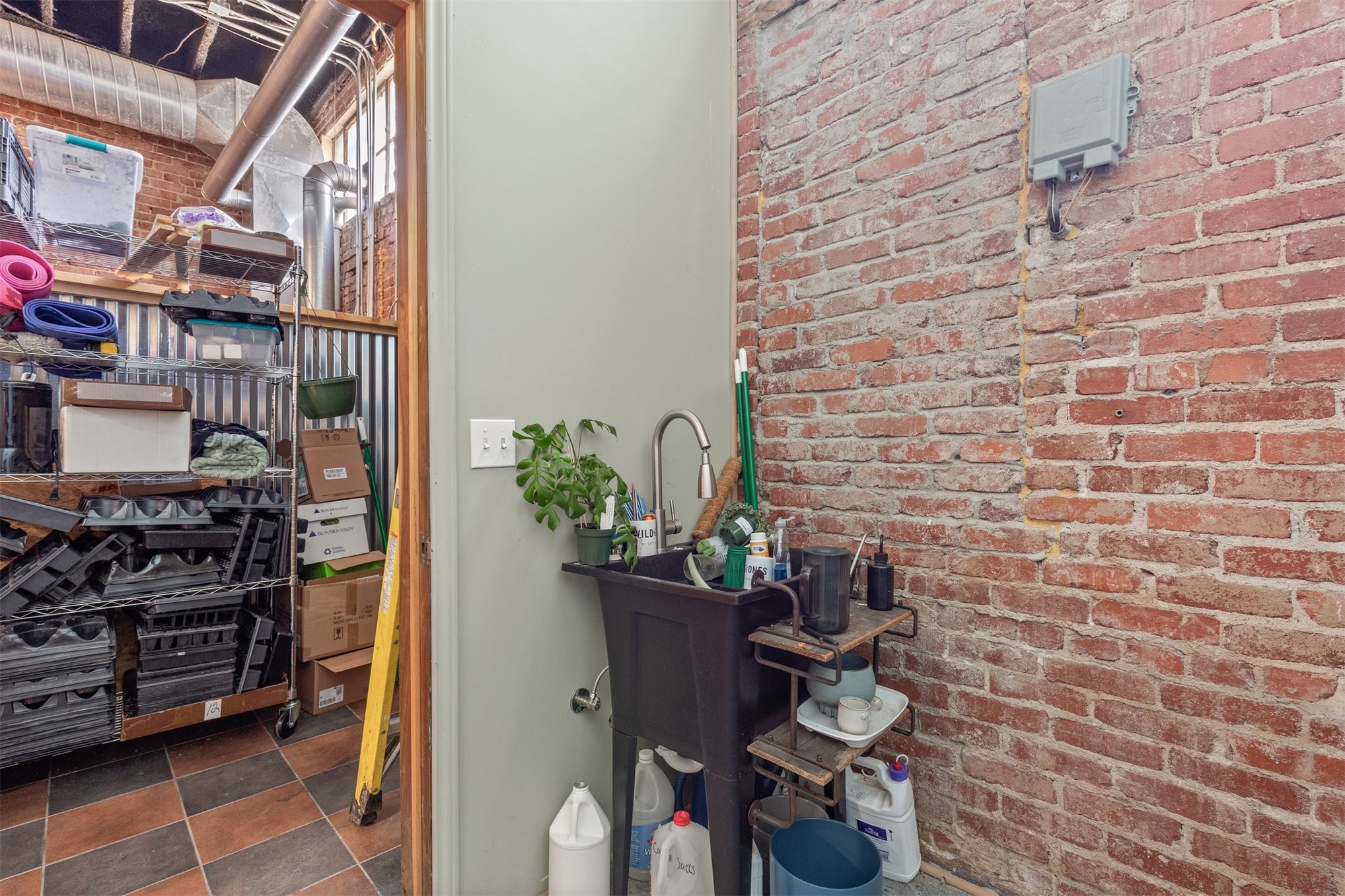 118 N Main Street Property Photo 19