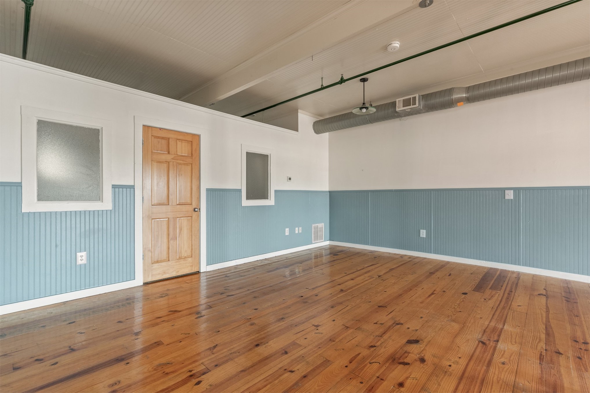 118 N Main Street Property Photo 28