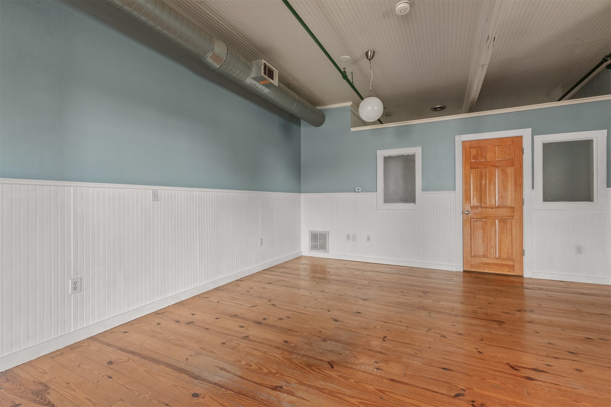 118 N Main Street Property Photo 43