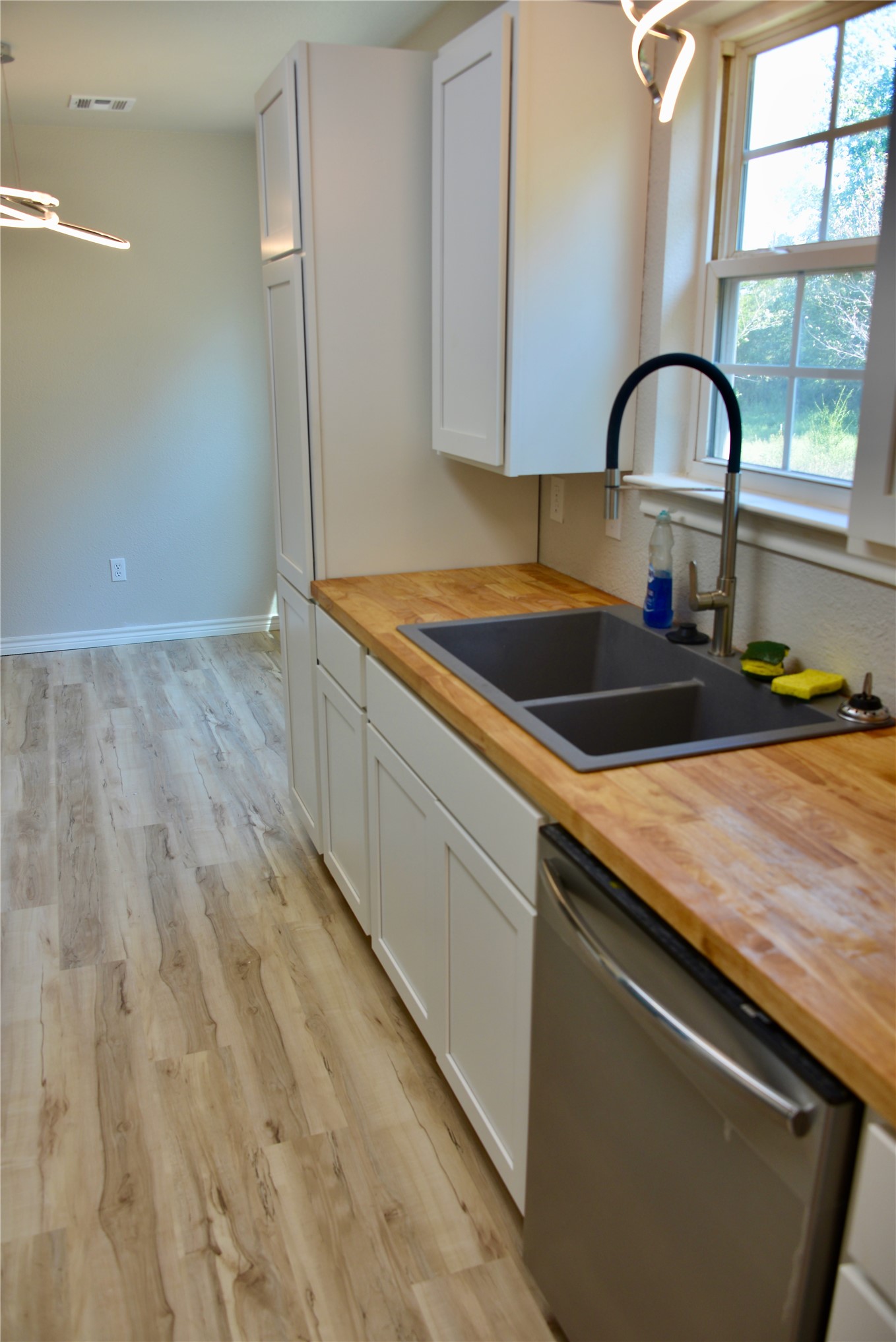 510 Spruce Street Property Photo 4