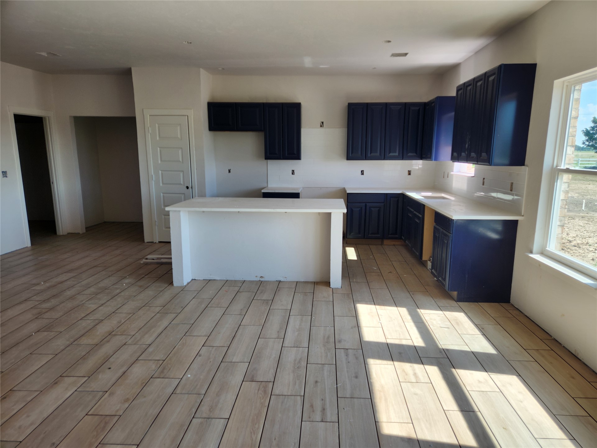 1906 Topaz Road Property Photo 2