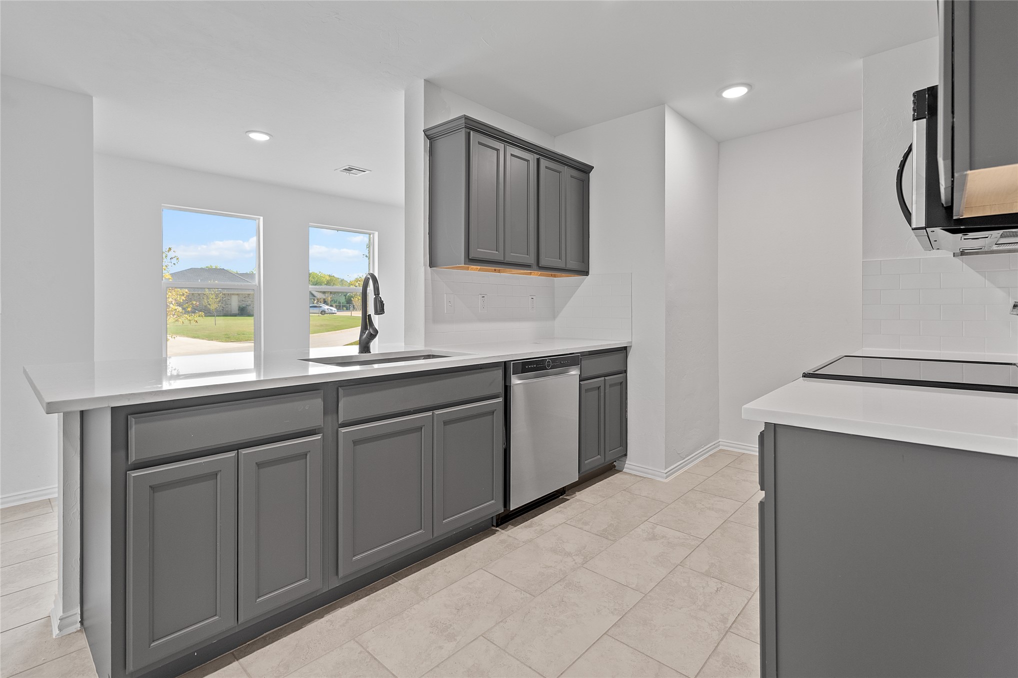 1841 Topaz Road Property Photo 7