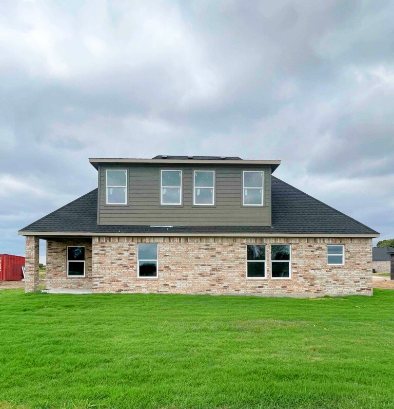 1832 Topaz Road Property Photo 2