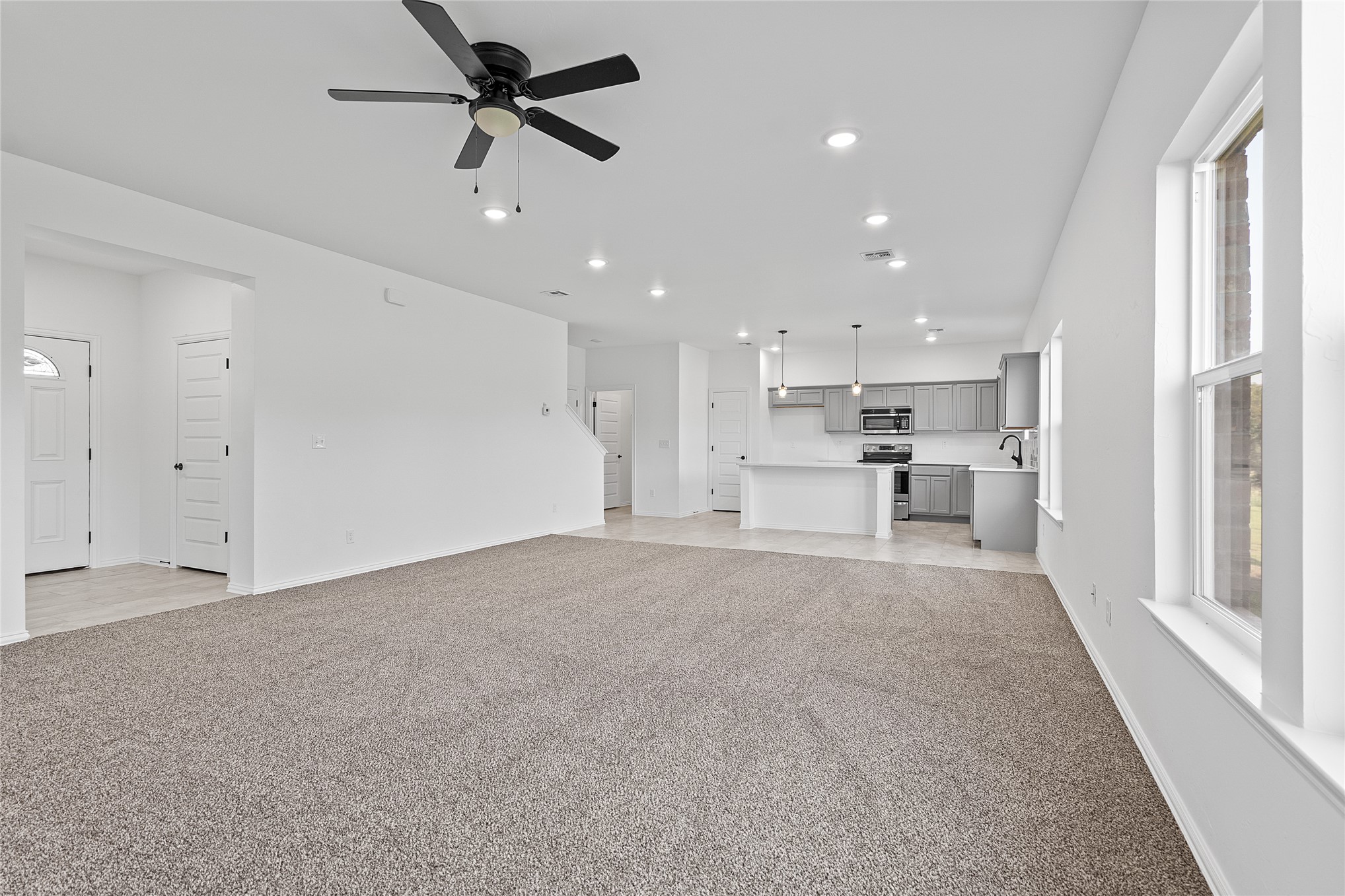 1832 Topaz Road Property Photo 4