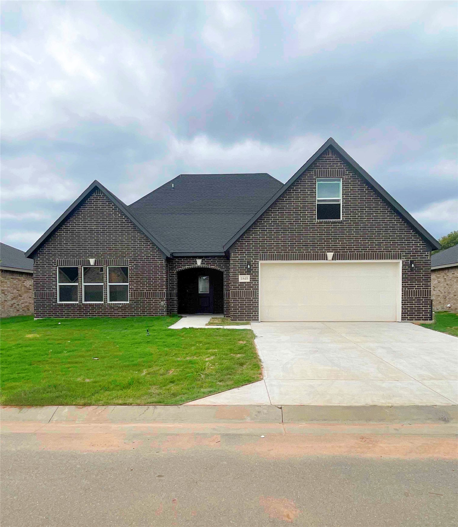 1849 Topaz Road Property Photo 1