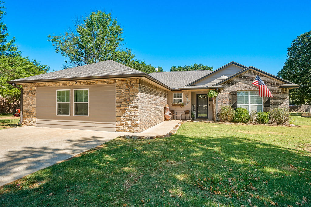 14080 County Road 1573 Property Photo 1